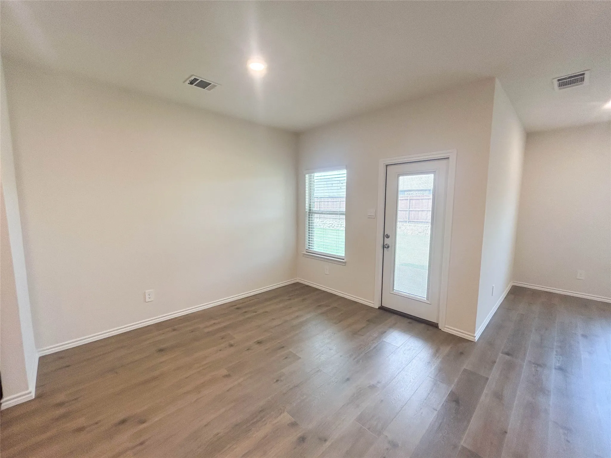 Single Family Residence For Rent in Ellis County , 935 Keystone Court, Ferris, Texas 75125, 4 Bedroom, 3 Bathroom, 2 Garage spaces, 2,124 Sqft, built in 2023, mls#21399761, Real Estate Agent in Ferris, Homes For Rent in Ellis county, Homes For Rent in Ferris, Realtor in Ferris Texas, Real Estate Brokerage Independent Realty Texas, Luminita Cordes Realtor