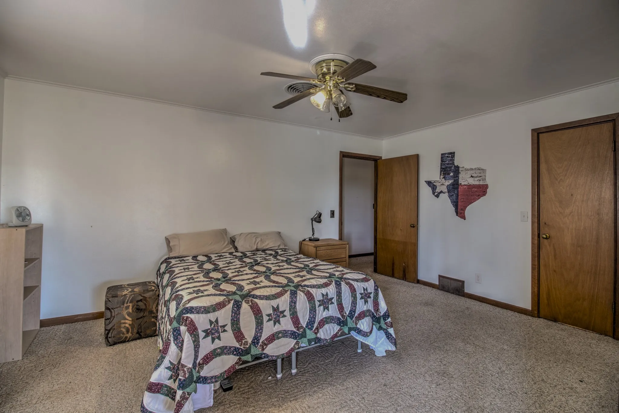 Single Family Residence For Sale in Wichita County , 3768 State Highway 258 E, Wichita Falls, Texas 76310, 3 Bedroom, 2 Bathroom, 2 Garage spaces, 1,791 Sqft, built in 1960, mls#21399002, Real Estate Agent in Wichita Falls, Homes For Sale in Wichita county, Homes For Sale in Wichita Falls, Realtor in Wichita Falls Texas, Real Estate Brokerage Independent Realty Texas, Luminita Cordes Realtor