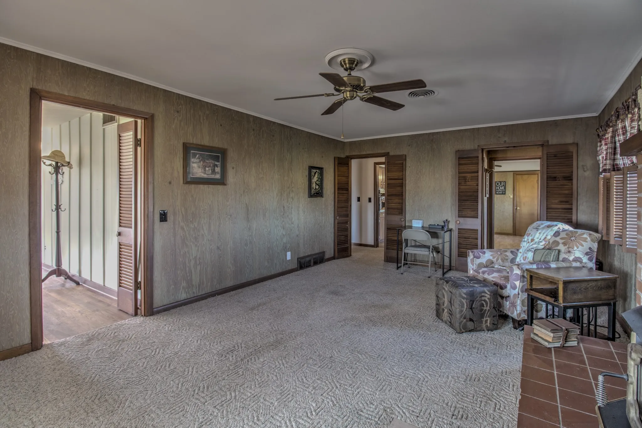 Single Family Residence For Sale in Wichita County , 3768 State Highway 258 E, Wichita Falls, Texas 76310, 3 Bedroom, 2 Bathroom, 2 Garage spaces, 1,791 Sqft, built in 1960, mls#21399002, Real Estate Agent in Wichita Falls, Homes For Sale in Wichita county, Homes For Sale in Wichita Falls, Realtor in Wichita Falls Texas, Real Estate Brokerage Independent Realty Texas, Luminita Cordes Realtor