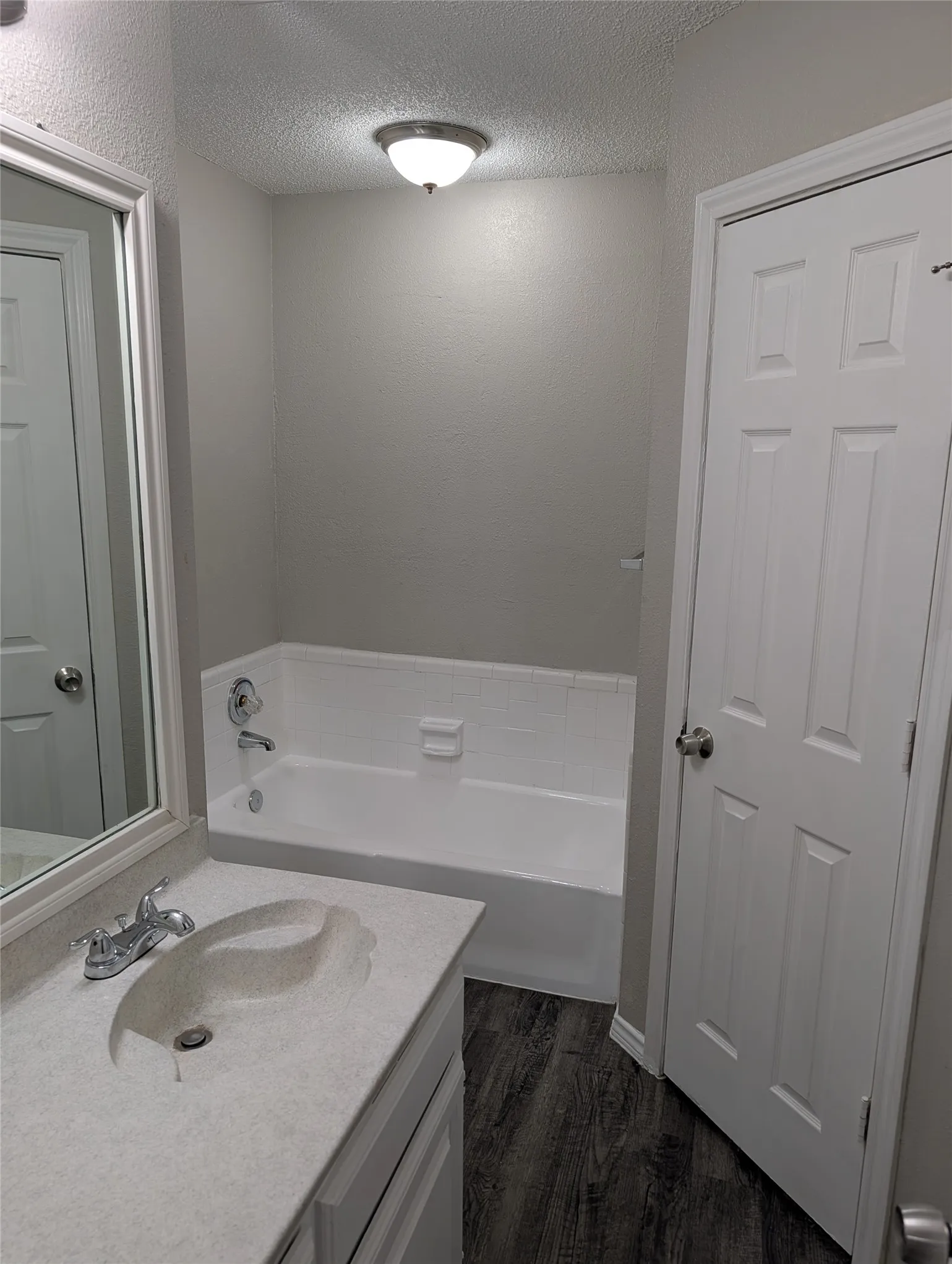 Single Family Residence For Rent in Tarrant County , 4901 Dax Drive, Fort Worth, Texas 76135, 3 Bedroom, 2 Bathroom, 2 Garage spaces, 1,545 Sqft, built in 1987, mls#21399771, Real Estate Agent in Fort Worth, Homes For Rent in Tarrant county, Homes For Rent in Fort Worth, Realtor in Fort Worth Texas, Real Estate Brokerage Independent Realty Texas, Luminita Cordes Realtor