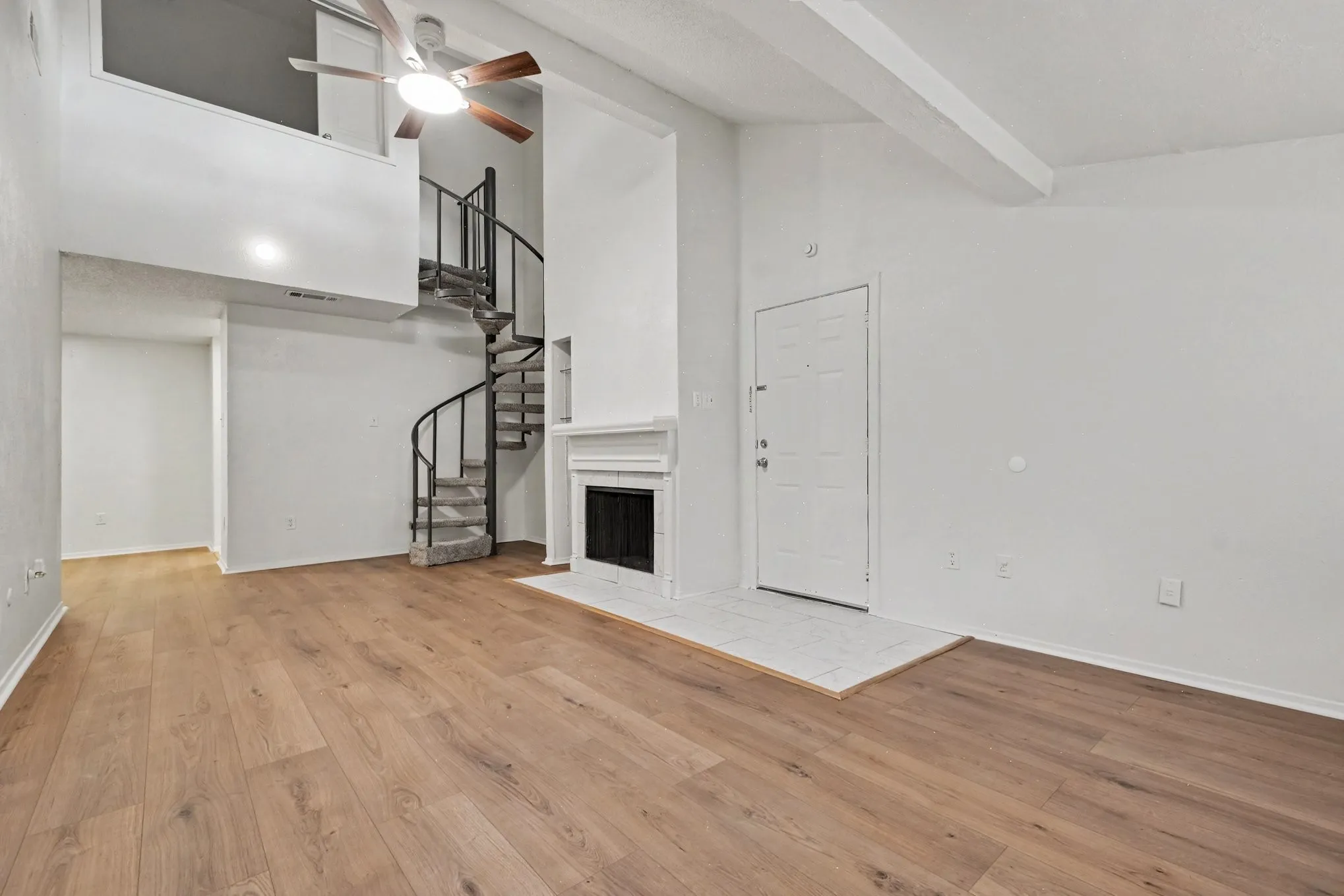 Condominium For Sale in Dallas County , 9696 Walnut Street 502, Dallas, Texas 75243, 2 Bedroom, 2 Bathroom, 2 Garage spaces, 1,003 Sqft, built in 1981, mls#21398954, Real Estate Agent in Dallas, Homes For Sale in Dallas county, Homes For Sale in Dallas, Realtor in Dallas Texas, Real Estate Brokerage Independent Realty Texas, Luminita Cordes Realtor