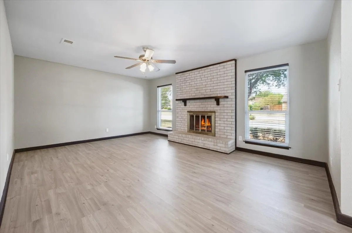 Single Family Residence For Sale in Dallas County , 1206 Oakbluff Drive, Lancaster, Texas 75146, 3 Bedroom, 2 Bathroom, 1 Garage spaces, 1,289 Sqft, built in 1978, mls#21399786, Real Estate Agent in Lancaster, Homes For Sale in Dallas county, Homes For Sale in Lancaster, Realtor in Lancaster Texas, Real Estate Brokerage Independent Realty Texas, Luminita Cordes Realtor