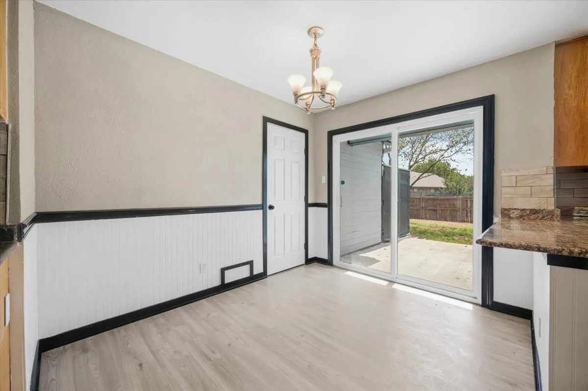 Single Family Residence For Sale in Dallas County , 1206 Oakbluff Drive, Lancaster, Texas 75146, 3 Bedroom, 2 Bathroom, 1 Garage spaces, 1,289 Sqft, built in 1978, mls#21399786, Real Estate Agent in Lancaster, Homes For Sale in Dallas county, Homes For Sale in Lancaster, Realtor in Lancaster Texas, Real Estate Brokerage Independent Realty Texas, Luminita Cordes Realtor