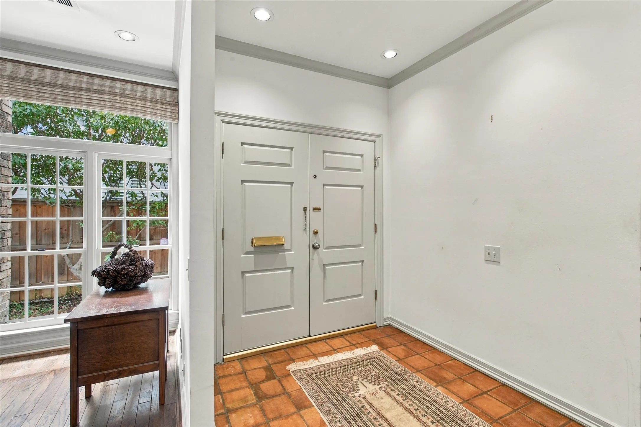 Single Family Residence For Sale in Dallas County , 3645 Mcfarlin Boulevard, University Park, Texas 75205, 3 Bedroom, 4 Bathroom, Garage spaces, 2,173 Sqft, built in 1982, mls#21399446, Real Estate Agent in University Park, Homes For Sale in Dallas county, Homes For Sale in University Park, Realtor in University Park Texas, Real Estate Brokerage Independent Realty Texas, Luminita Cordes Realtor