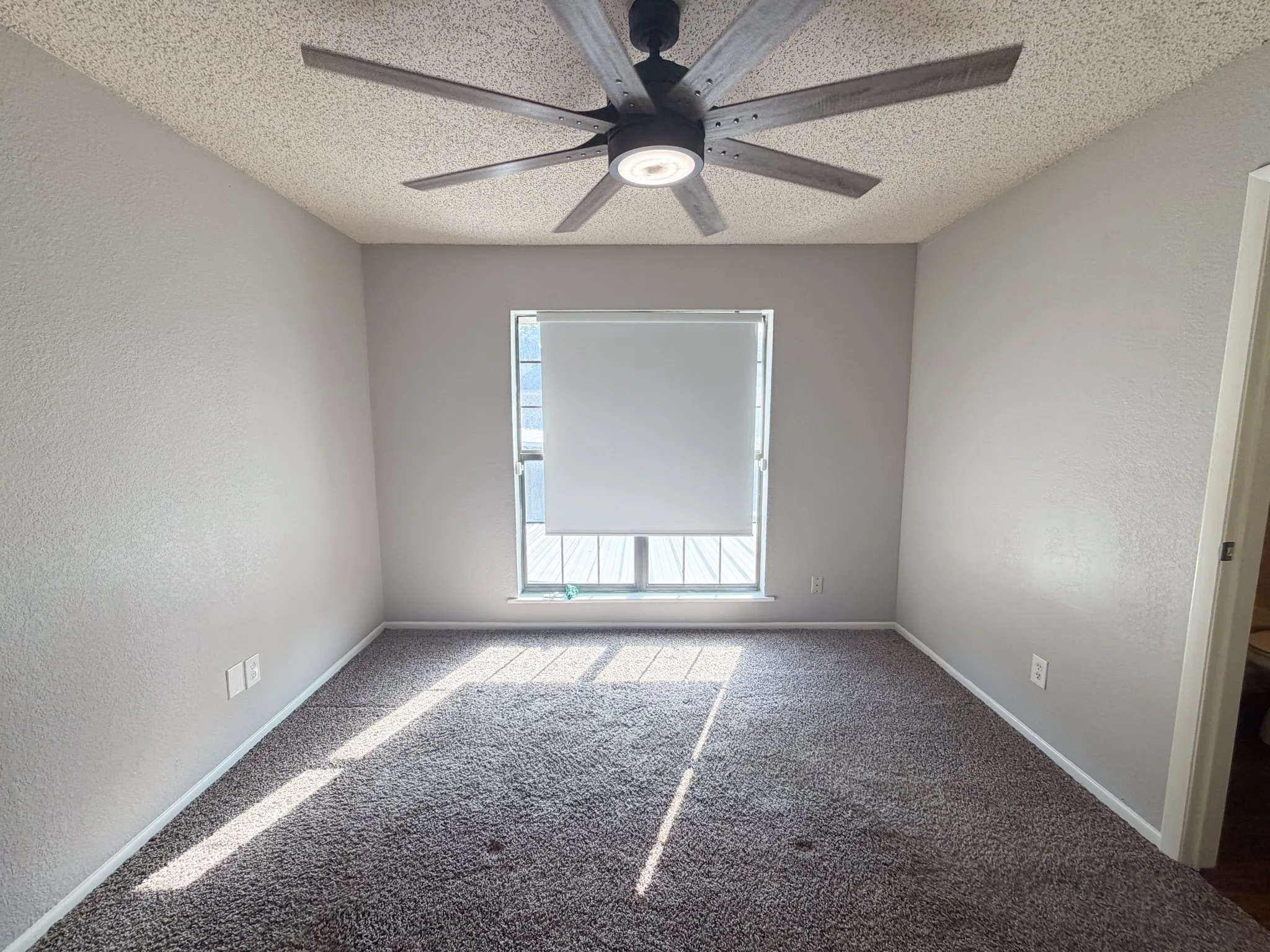 Triplex For Rent in Tarrant County , 615 Lost Springs Court C, Arlington, Texas 76012, 2 Bedroom, 2 Bathroom, Garage spaces, 1,045 Sqft, built in 1983, mls#21399807, Real Estate Agent in Arlington, Homes For Rent in Tarrant county, Homes For Rent in Arlington, Realtor in Arlington Texas, Real Estate Brokerage Independent Realty Texas, Luminita Cordes Realtor