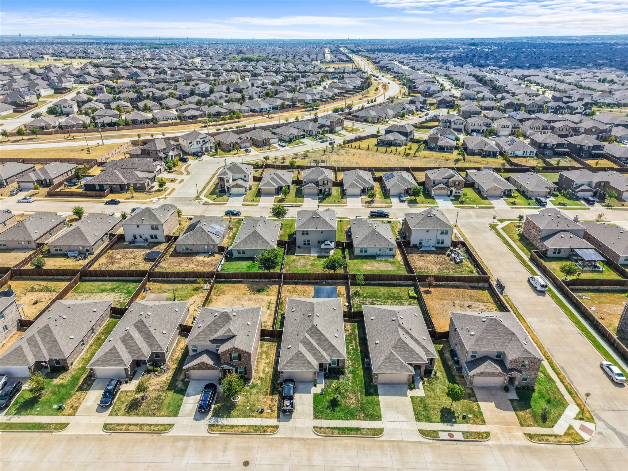 Single Family Residence For Rent in Denton County , 1209 Waggoner Drive, Aubrey, Texas 76227, 4 Bedroom, 3 Bathroom, 2 Garage spaces, 2,325 Sqft, built in 2021, mls#21393568, Real Estate Agent in Aubrey, Homes For Rent in Denton county, Homes For Rent in Aubrey, Realtor in Aubrey Texas, Real Estate Brokerage Independent Realty Texas, Luminita Cordes Realtor