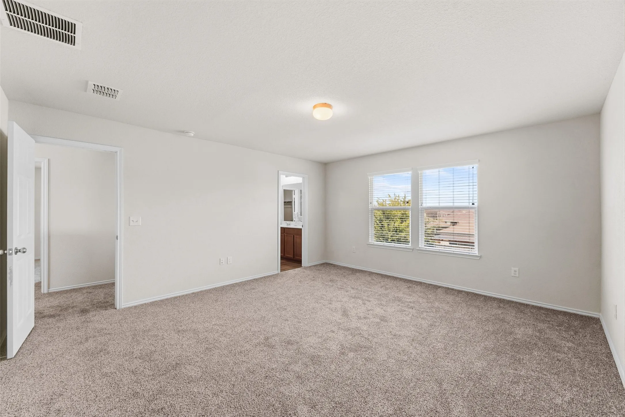 Single Family Residence For Rent in Denton County , 1209 Waggoner Drive, Aubrey, Texas 76227, 4 Bedroom, 3 Bathroom, 2 Garage spaces, 2,325 Sqft, built in 2021, mls#21393568, Real Estate Agent in Aubrey, Homes For Rent in Denton county, Homes For Rent in Aubrey, Realtor in Aubrey Texas, Real Estate Brokerage Independent Realty Texas, Luminita Cordes Realtor