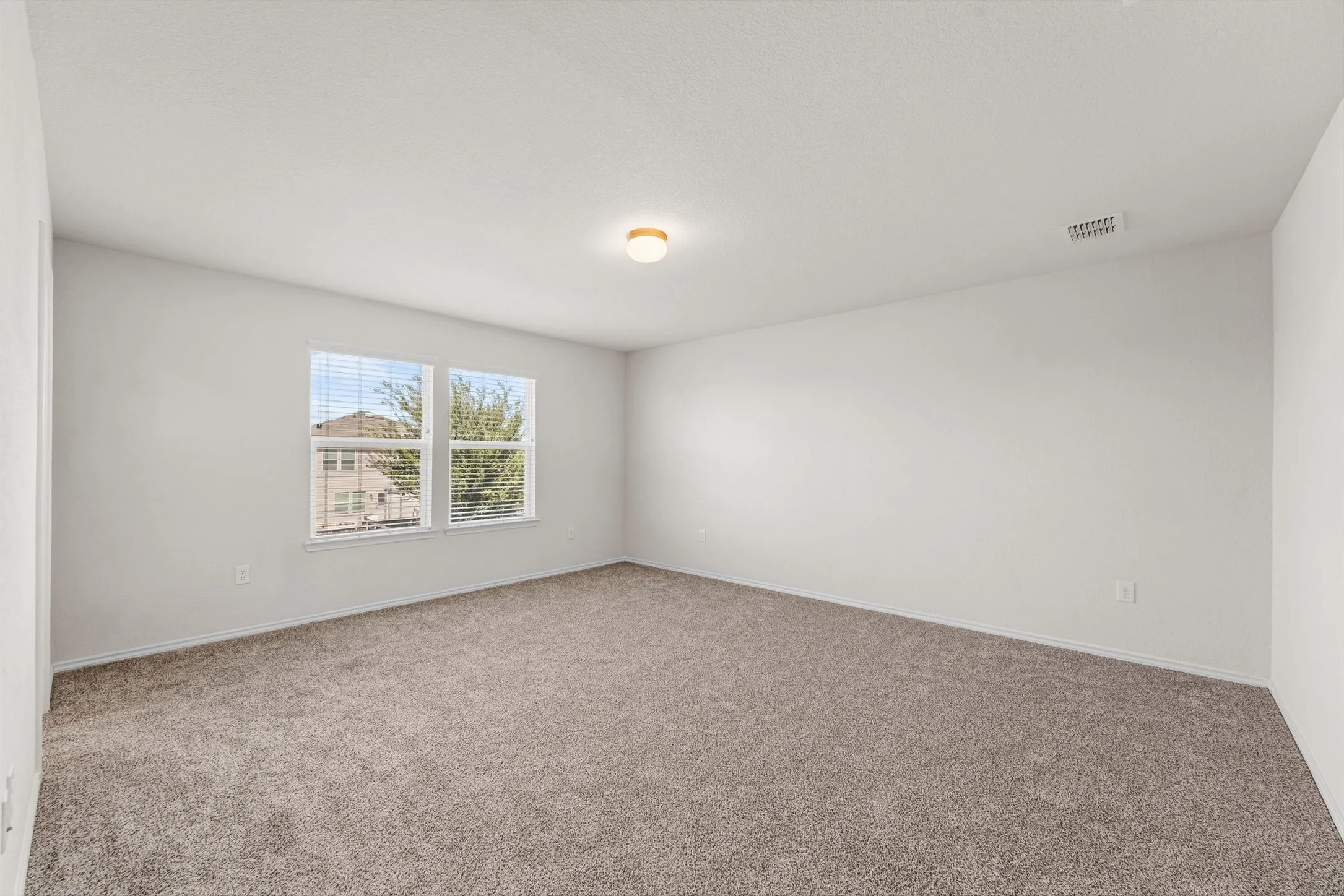 Single Family Residence For Rent in Denton County , 1209 Waggoner Drive, Aubrey, Texas 76227, 4 Bedroom, 3 Bathroom, 2 Garage spaces, 2,325 Sqft, built in 2021, mls#21393568, Real Estate Agent in Aubrey, Homes For Rent in Denton county, Homes For Rent in Aubrey, Realtor in Aubrey Texas, Real Estate Brokerage Independent Realty Texas, Luminita Cordes Realtor