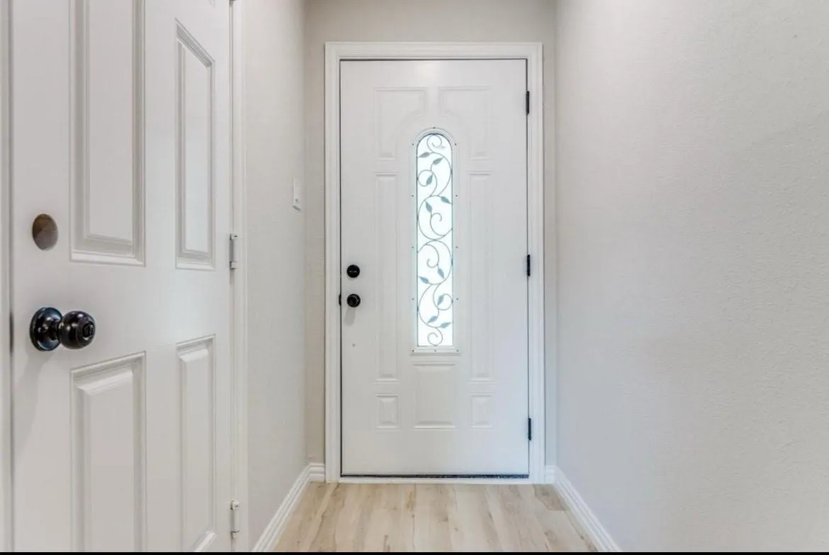 Single Family Residence For Rent in Denton County , 5428 Adams Drive, The Colony, Texas 75056, 3 Bedroom, 2 Bathroom, 2 Garage spaces, 1,339 Sqft, built in 1974, mls#21399755, Real Estate Agent in The Colony, Homes For Rent in Denton county, Homes For Rent in The Colony, Realtor in The Colony Texas, Real Estate Brokerage Independent Realty Texas, Luminita Cordes Realtor