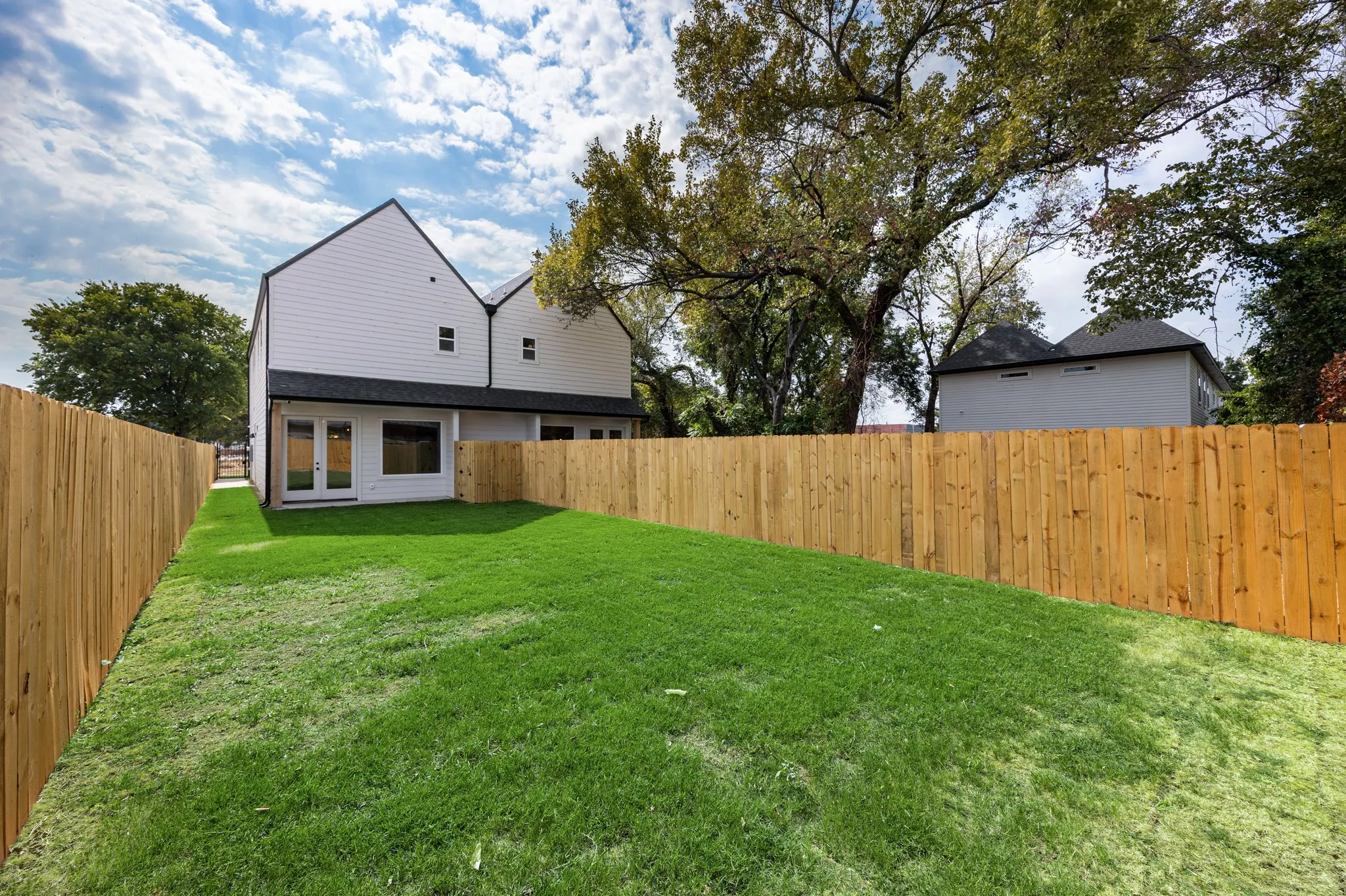 Duplex For Sale in Dallas County , 1641 & 1643 Faye Street, Dallas, Texas 75215, 6 Bedroom, 6 Bathroom, 2 Garage spaces, 0 Sqft, built in 2026, mls#21398839, Real Estate Agent in Dallas, Homes For Sale in Dallas county, Homes For Sale in Dallas, Realtor in Dallas Texas, Real Estate Brokerage Independent Realty Texas, Luminita Cordes Realtor