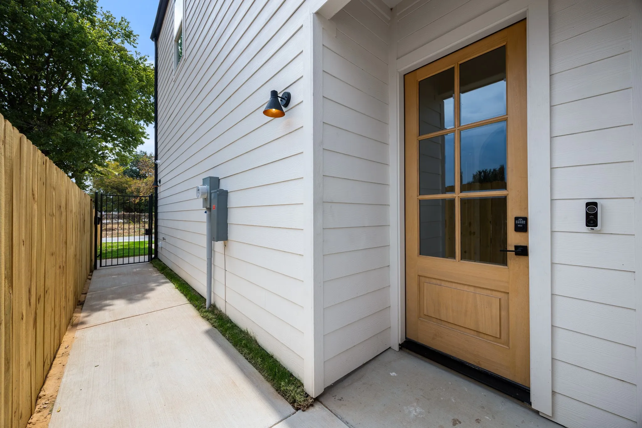 Duplex For Sale in Dallas County , 1641 & 1643 Faye Street, Dallas, Texas 75215, 6 Bedroom, 6 Bathroom, 2 Garage spaces, 0 Sqft, built in 2026, mls#21398839, Real Estate Agent in Dallas, Homes For Sale in Dallas county, Homes For Sale in Dallas, Realtor in Dallas Texas, Real Estate Brokerage Independent Realty Texas, Luminita Cordes Realtor