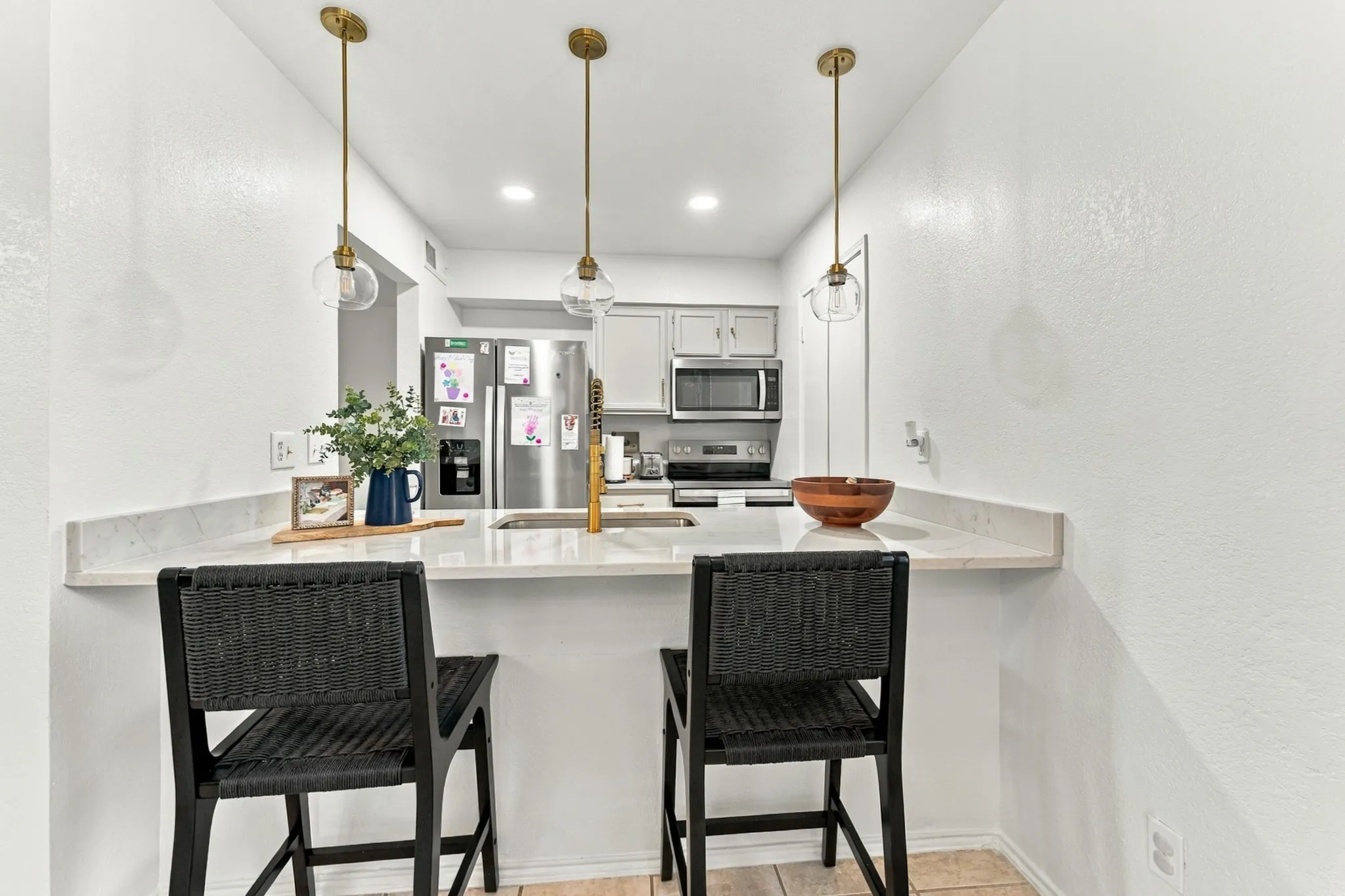 Single Family Residence For Sale in Tarrant County , 831 Valleybrooke Drive, Arlington, Texas 76001, 2 Bedroom, 2 Bathroom, Garage spaces, 1,053 Sqft, built in 1986, mls#21399688, Real Estate Agent in Arlington, Homes For Sale in Tarrant county, Homes For Sale in Arlington, Realtor in Arlington Texas, Real Estate Brokerage Independent Realty Texas, Luminita Cordes Realtor