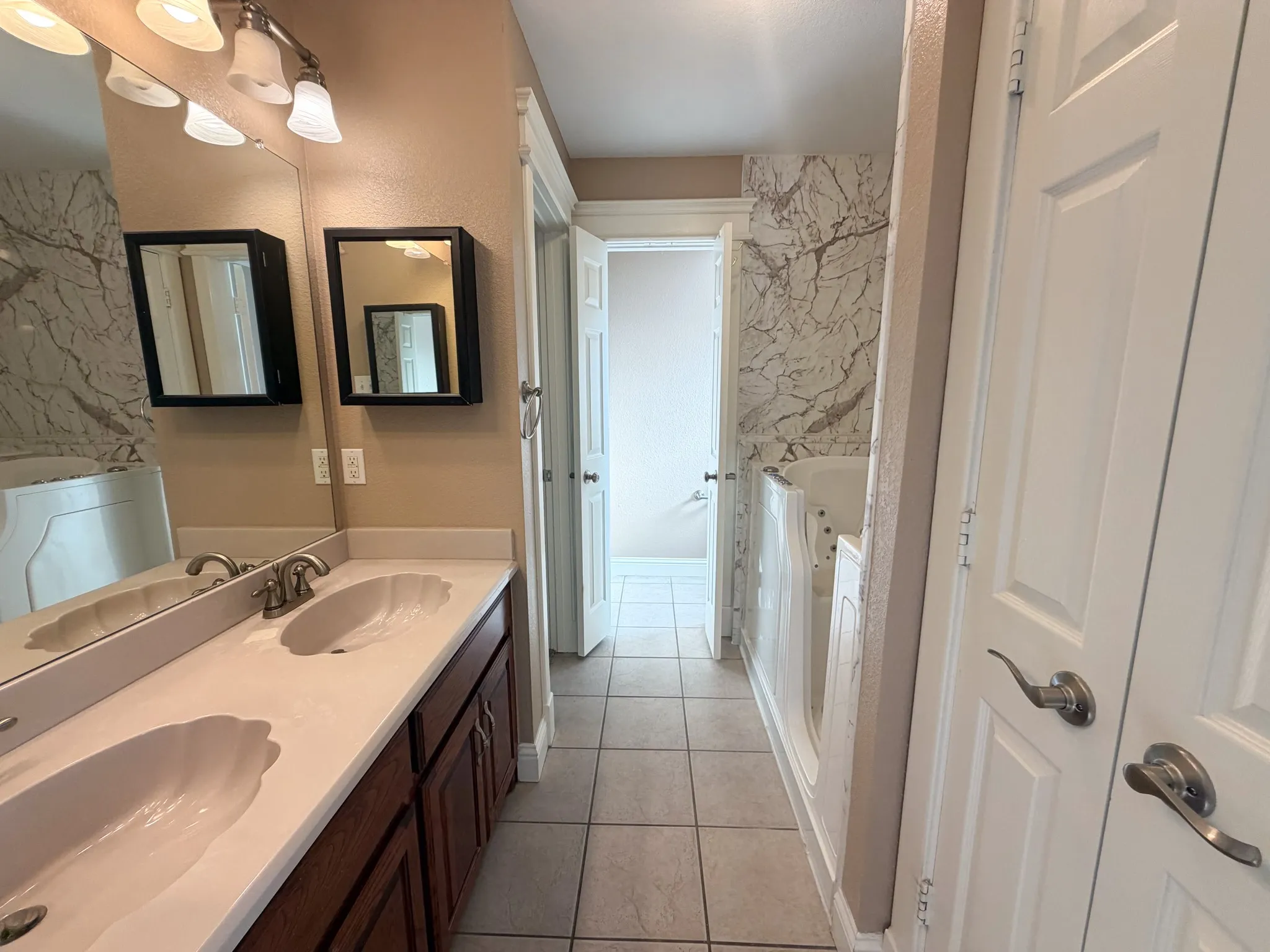 Single Family Residence For Rent in Ellis County , 163 Highland Drive, Ennis, Texas 75119, 3 Bedroom, 2 Bathroom, 2 Garage spaces, 1,450 Sqft, built in 2004, mls#21399817, Real Estate Agent in Ennis, Homes For Rent in Ellis county, Homes For Rent in Ennis, Realtor in Ennis Texas, Real Estate Brokerage Independent Realty Texas, Luminita Cordes Realtor