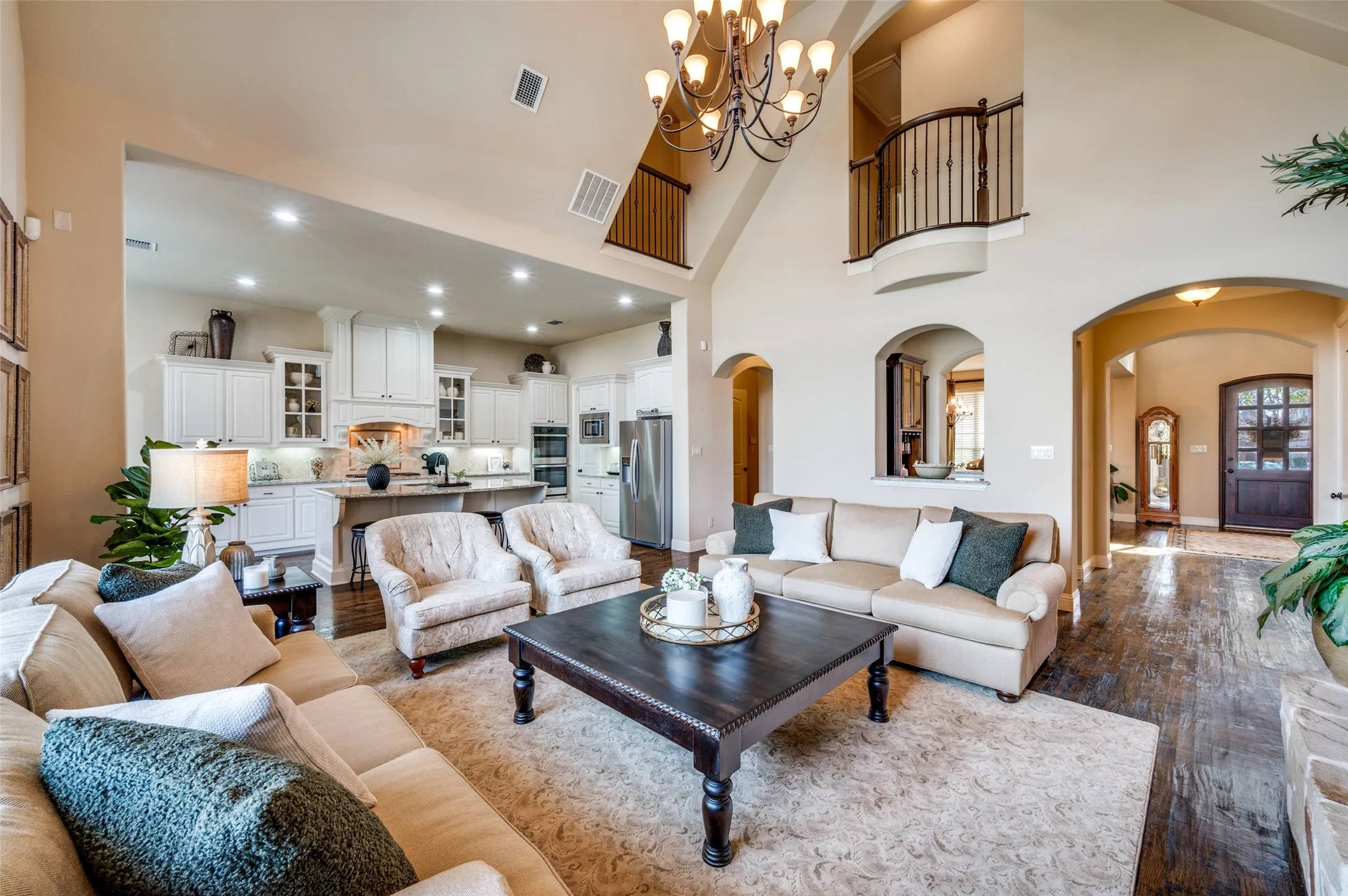 Single Family Residence For Sale in Collin County , 14860 Bardwell Lane, Frisco, Texas 75035, 5 Bedroom, 5 Bathroom, 3 Garage spaces, 4,776 Sqft, built in 2012, mls#21399780, Real Estate Agent in Frisco, Homes For Sale in Collin county, Homes For Sale in Frisco, Realtor in Frisco Texas, Real Estate Brokerage Independent Realty Texas, Luminita Cordes Realtor