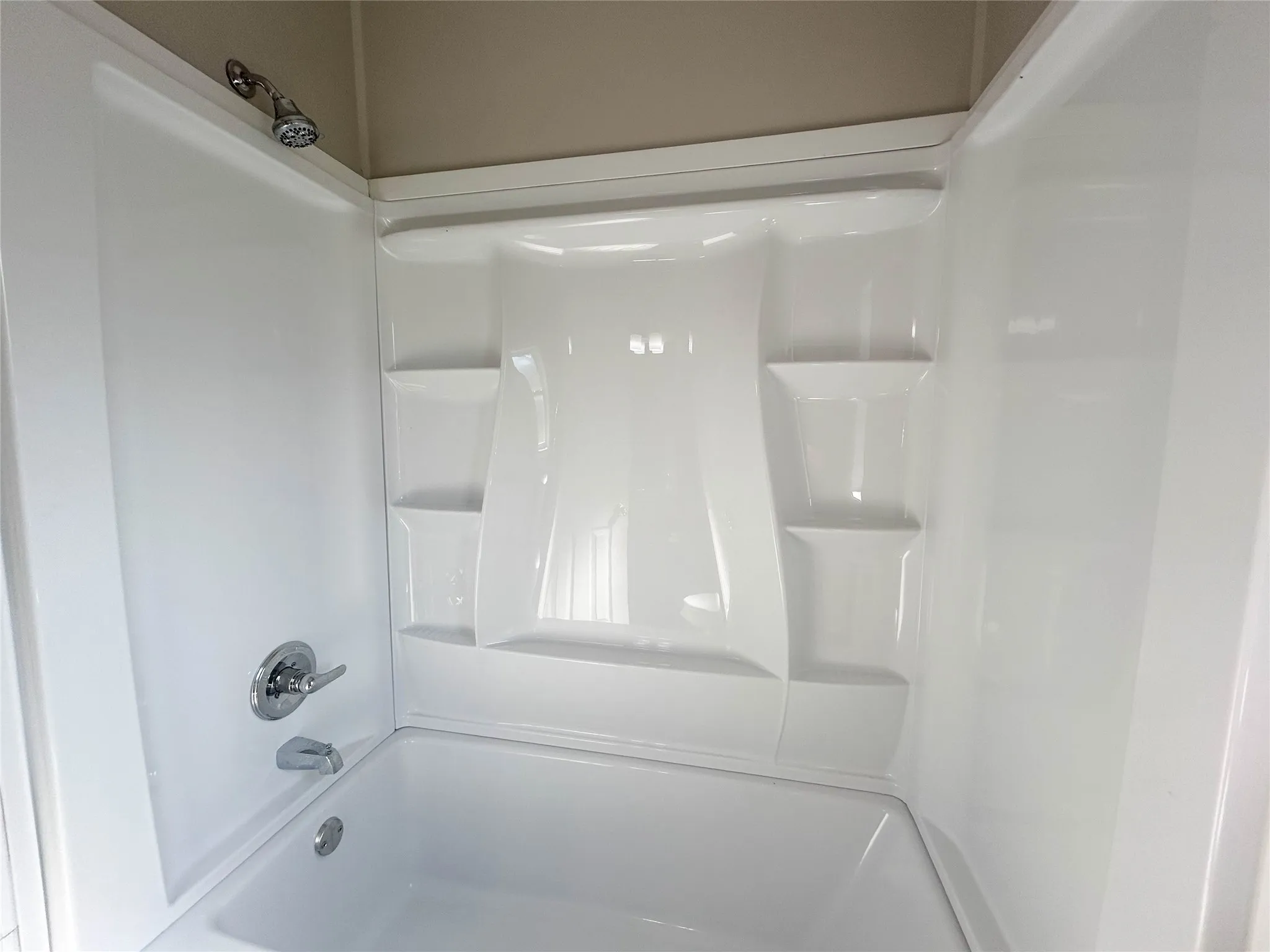 Single Family Residence For Rent in Ellis County , 111 5 Points Road, Waxahachie, Texas 75165, 3 Bedroom, 2 Bathroom, Garage spaces, 1,218 Sqft, built in 2001, mls#21399826, Real Estate Agent in Waxahachie, Homes For Rent in Ellis county, Homes For Rent in Waxahachie, Realtor in Waxahachie Texas, Real Estate Brokerage Independent Realty Texas, Luminita Cordes Realtor