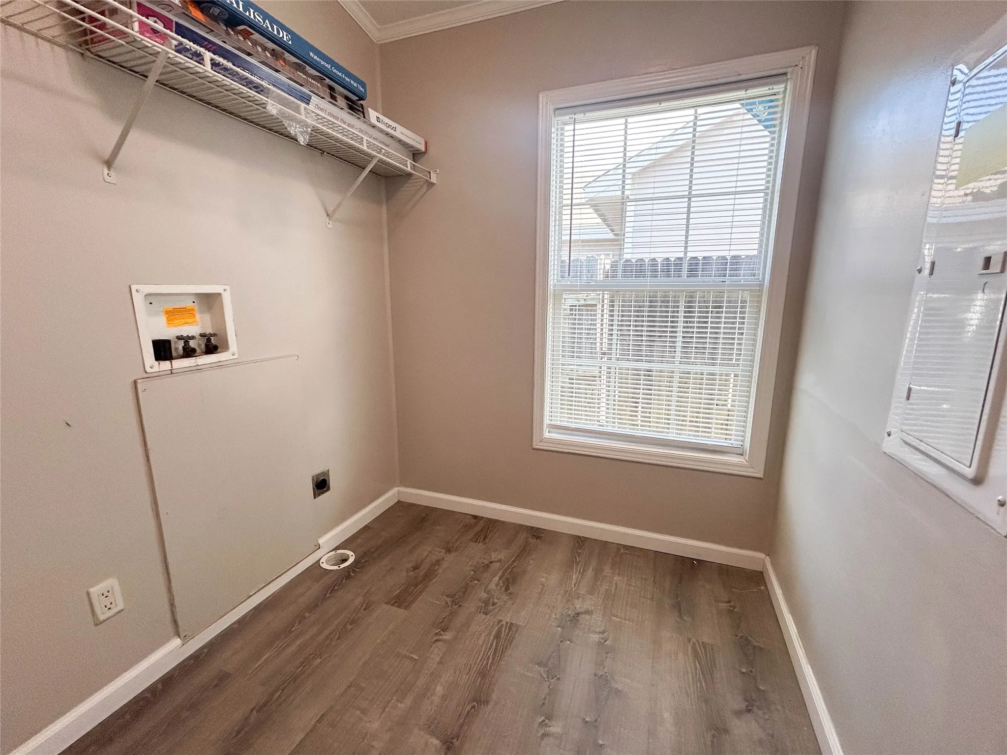 Single Family Residence For Rent in Ellis County , 111 5 Points Road, Waxahachie, Texas 75165, 3 Bedroom, 2 Bathroom, Garage spaces, 1,218 Sqft, built in 2001, mls#21399826, Real Estate Agent in Waxahachie, Homes For Rent in Ellis county, Homes For Rent in Waxahachie, Realtor in Waxahachie Texas, Real Estate Brokerage Independent Realty Texas, Luminita Cordes Realtor