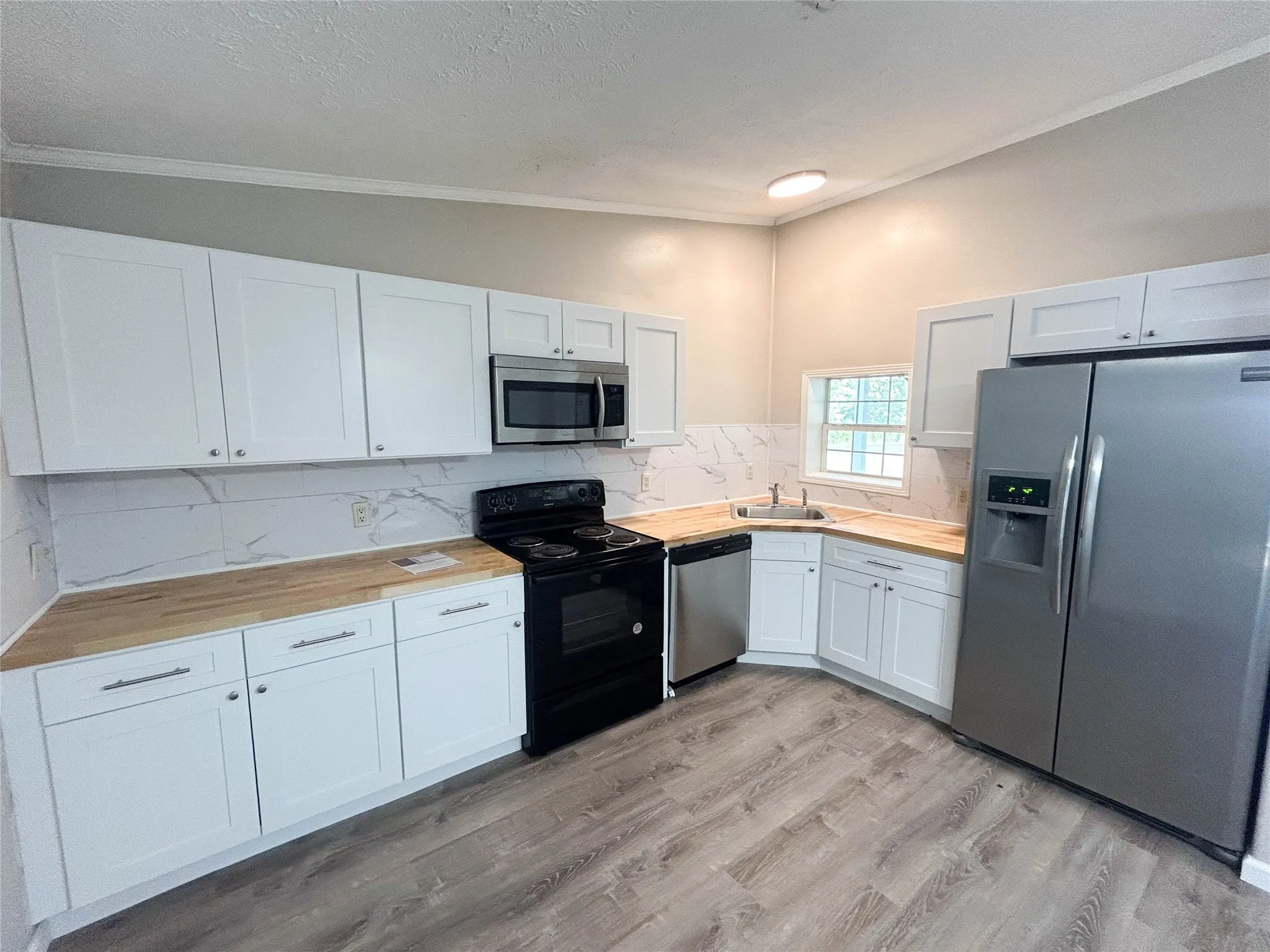 Single Family Residence For Rent in Ellis County , 111 5 Points Road, Waxahachie, Texas 75165, 3 Bedroom, 2 Bathroom, Garage spaces, 1,218 Sqft, built in 2001, mls#21399826, Real Estate Agent in Waxahachie, Homes For Rent in Ellis county, Homes For Rent in Waxahachie, Realtor in Waxahachie Texas, Real Estate Brokerage Independent Realty Texas, Luminita Cordes Realtor