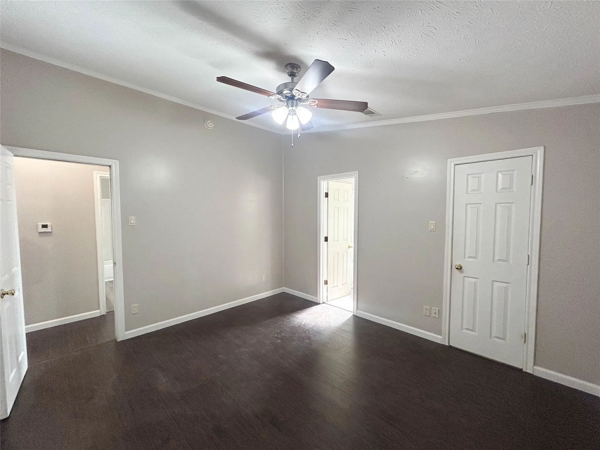 Single Family Residence For Rent in Ellis County , 111 5 Points Road, Waxahachie, Texas 75165, 3 Bedroom, 2 Bathroom, Garage spaces, 1,218 Sqft, built in 2001, mls#21399826, Real Estate Agent in Waxahachie, Homes For Rent in Ellis county, Homes For Rent in Waxahachie, Realtor in Waxahachie Texas, Real Estate Brokerage Independent Realty Texas, Luminita Cordes Realtor