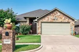 Single Family Residence For Rent in Hood County , 1407 Lauren Lane, Granbury, Texas 76048, 4 Bedroom, 2 Bathroom, 2 Garage spaces, 1,624 Sqft, built in 2016, mls#21399830, Real Estate Agent in Granbury, Homes For Rent in Hood county, Homes For Rent in Granbury, Realtor in Granbury Texas, Real Estate Brokerage Independent Realty Texas, Luminita Cordes Realtor