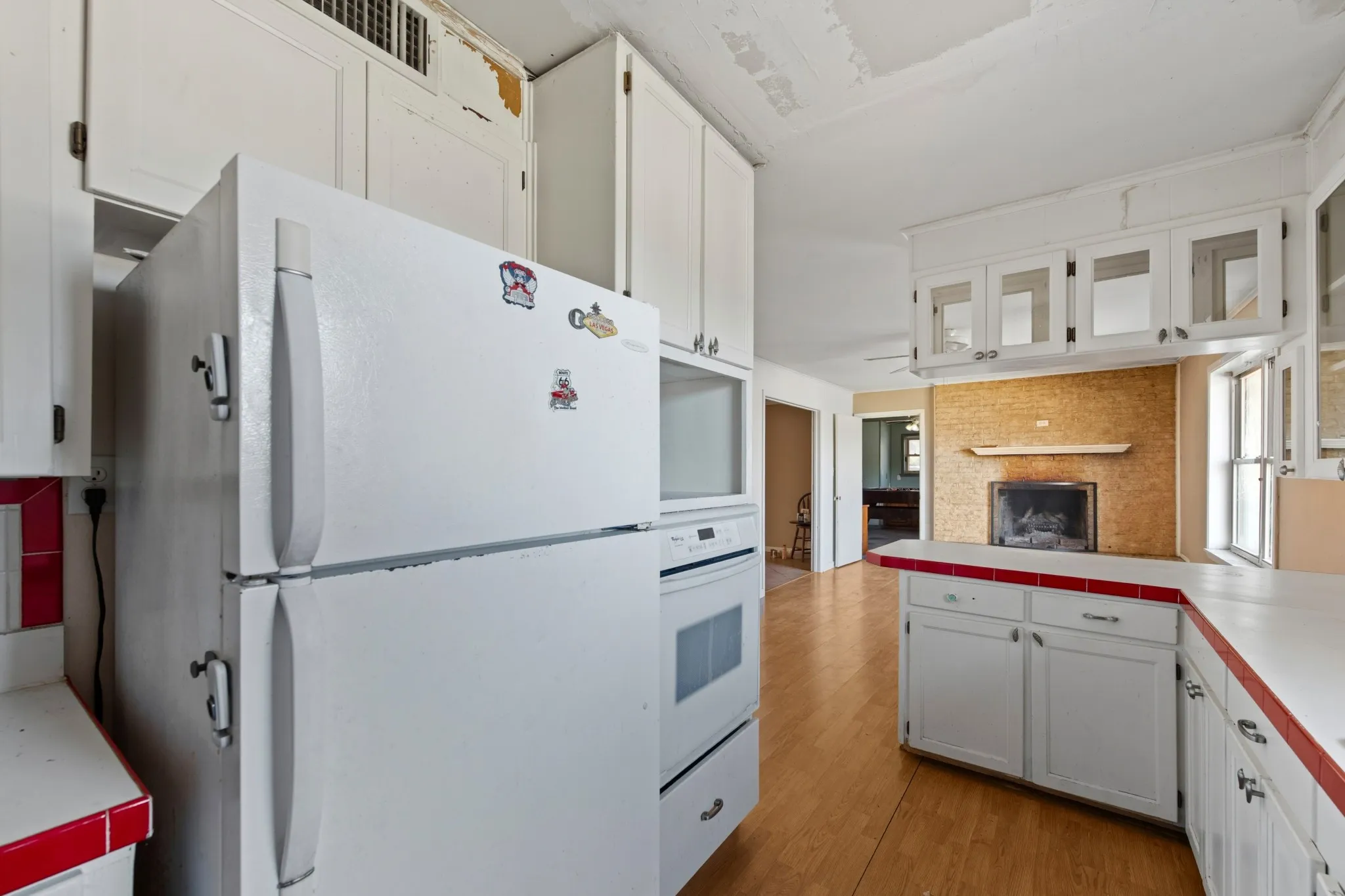 Single Family Residence For Sale in Jack County , 515 E Belknap Street, Jacksboro, Texas 76458, 3 Bedroom, 2 Bathroom, 2 Garage spaces, 1,896 Sqft, built in 1975, mls#21399823, Real Estate Agent in Jacksboro, Homes For Sale in Jack county, Homes For Sale in Jacksboro, Realtor in Jacksboro Texas, Real Estate Brokerage Independent Realty Texas, Luminita Cordes Realtor