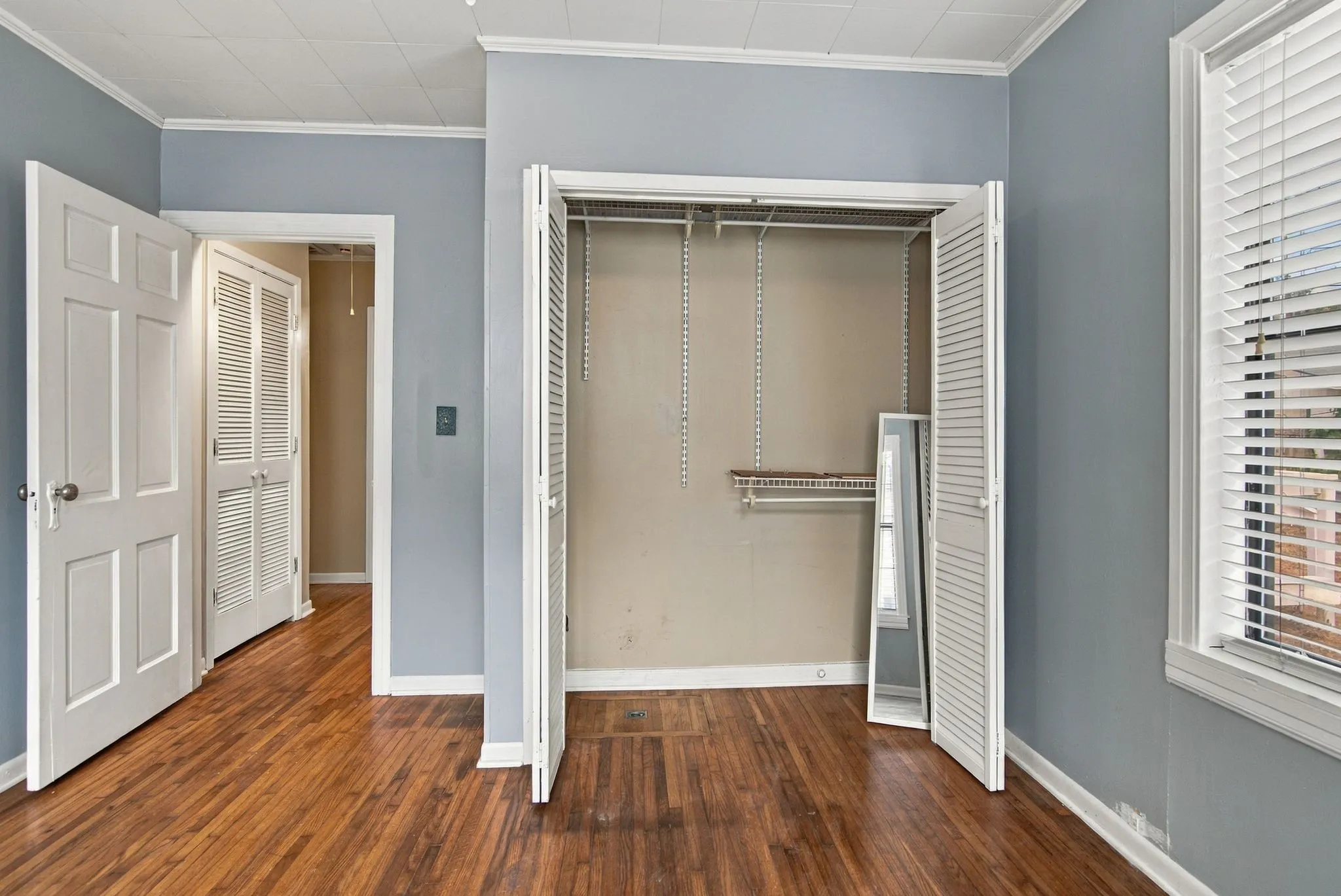 Single Family Residence For Rent in Tarrant County , 3804 Birchman Avenue, Fort Worth, Texas 76107, 2 Bedroom, 1 Bathroom, Garage spaces, 864 Sqft, built in 1939, mls#21399610, Real Estate Agent in Fort Worth, Homes For Rent in Tarrant county, Homes For Rent in Fort Worth, Realtor in Fort Worth Texas, Real Estate Brokerage Independent Realty Texas, Luminita Cordes Realtor