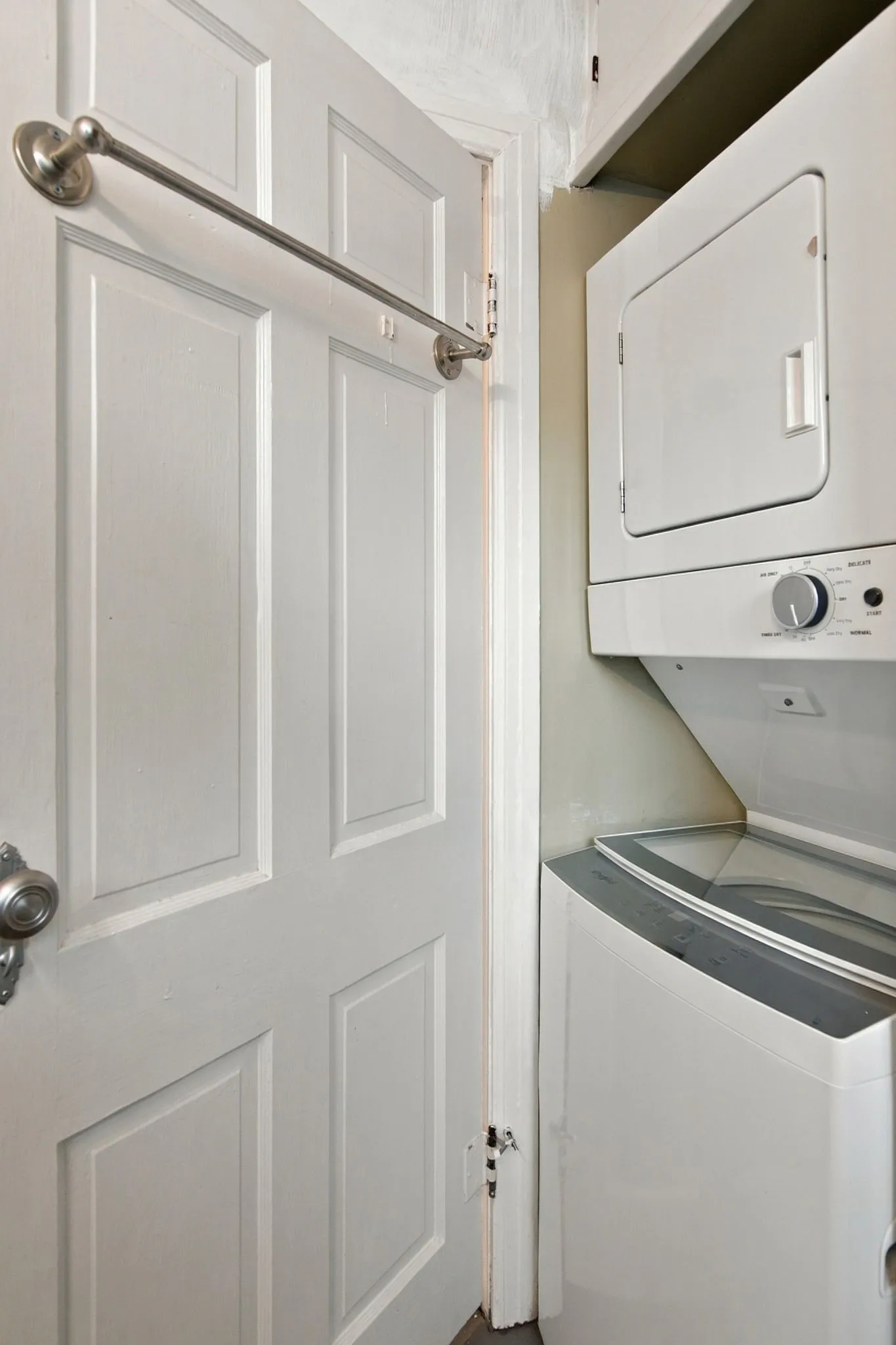 Single Family Residence For Rent in Tarrant County , 3804 Birchman Avenue, Fort Worth, Texas 76107, 2 Bedroom, 1 Bathroom, Garage spaces, 864 Sqft, built in 1939, mls#21399610, Real Estate Agent in Fort Worth, Homes For Rent in Tarrant county, Homes For Rent in Fort Worth, Realtor in Fort Worth Texas, Real Estate Brokerage Independent Realty Texas, Luminita Cordes Realtor