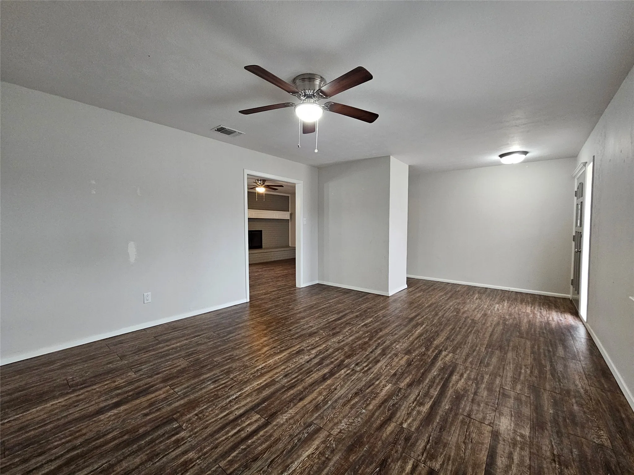 Single Family Residence For Rent in Parker County , 204 Mockingbird Lane, Weatherford, Texas 76086, 3 Bedroom, 2 Bathroom, 2 Garage spaces, 1,503 Sqft, built in 1965, mls#21399839, Real Estate Agent in Weatherford, Homes For Rent in Parker county, Homes For Rent in Weatherford, Realtor in Weatherford Texas, Real Estate Brokerage Independent Realty Texas, Luminita Cordes Realtor