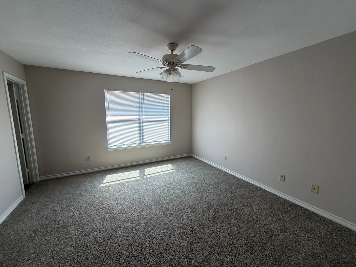 Duplex For Rent in Mc Lennan County , 2531 Pascal Court A, Waco, Texas 76706, 3 Bedroom, 4 Bathroom, 2 Garage spaces, 2,700 Sqft, built in 2005, mls#21399848, Real Estate Agent in Waco, Homes For Rent in Mc Lennan county, Homes For Rent in Waco, Realtor in Waco Texas, Real Estate Brokerage Independent Realty Texas, Luminita Cordes Realtor