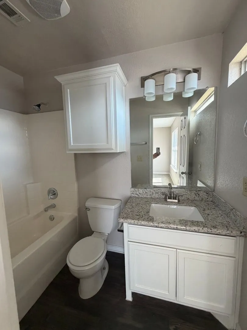 Duplex For Rent in Mc Lennan County , 2531 Pascal Court A, Waco, Texas 76706, 3 Bedroom, 4 Bathroom, 2 Garage spaces, 2,700 Sqft, built in 2005, mls#21399848, Real Estate Agent in Waco, Homes For Rent in Mc Lennan county, Homes For Rent in Waco, Realtor in Waco Texas, Real Estate Brokerage Independent Realty Texas, Luminita Cordes Realtor