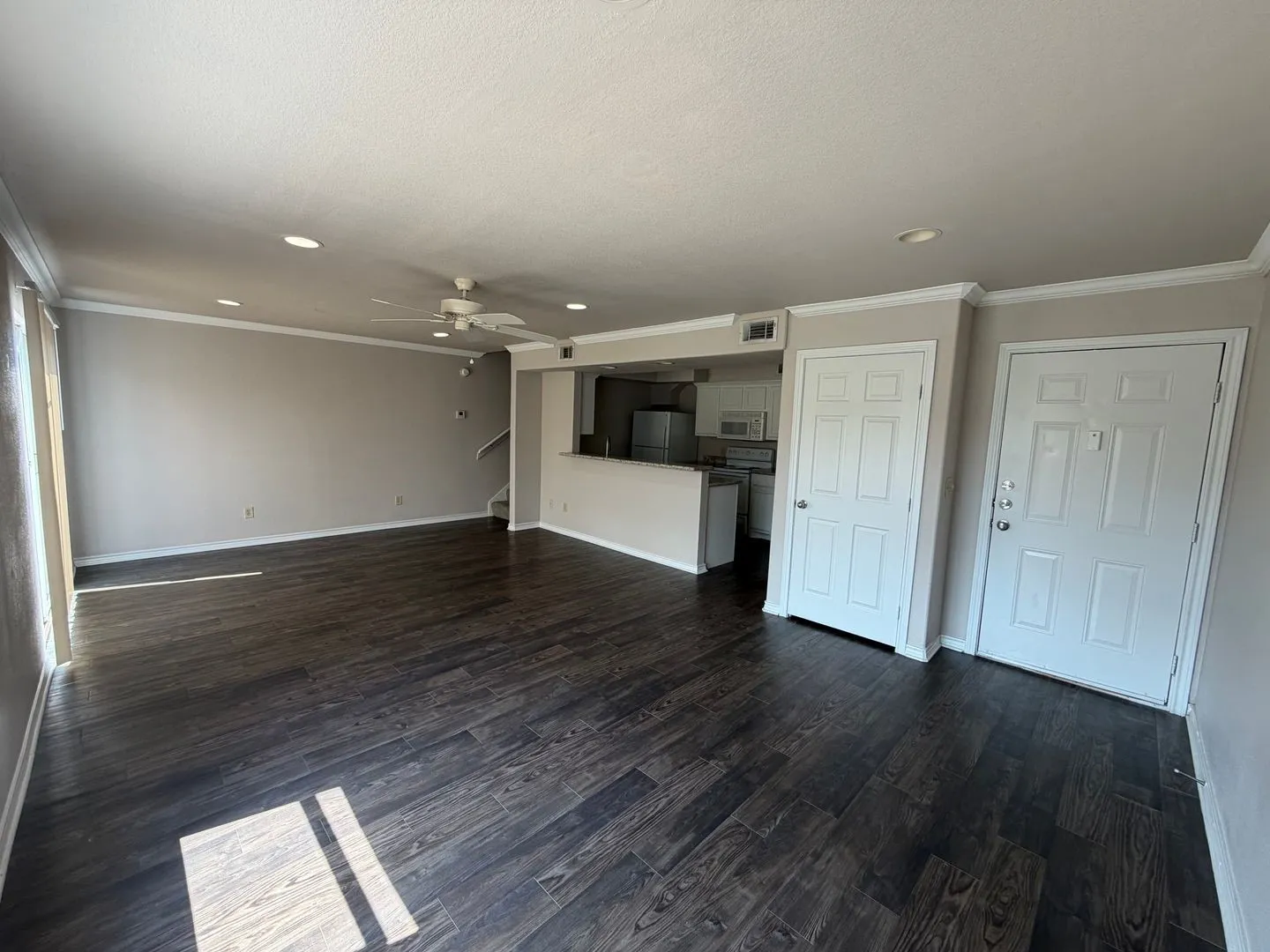 Duplex For Rent in Mc Lennan County , 2531 Pascal Court A, Waco, Texas 76706, 3 Bedroom, 4 Bathroom, 2 Garage spaces, 2,700 Sqft, built in 2005, mls#21399848, Real Estate Agent in Waco, Homes For Rent in Mc Lennan county, Homes For Rent in Waco, Realtor in Waco Texas, Real Estate Brokerage Independent Realty Texas, Luminita Cordes Realtor