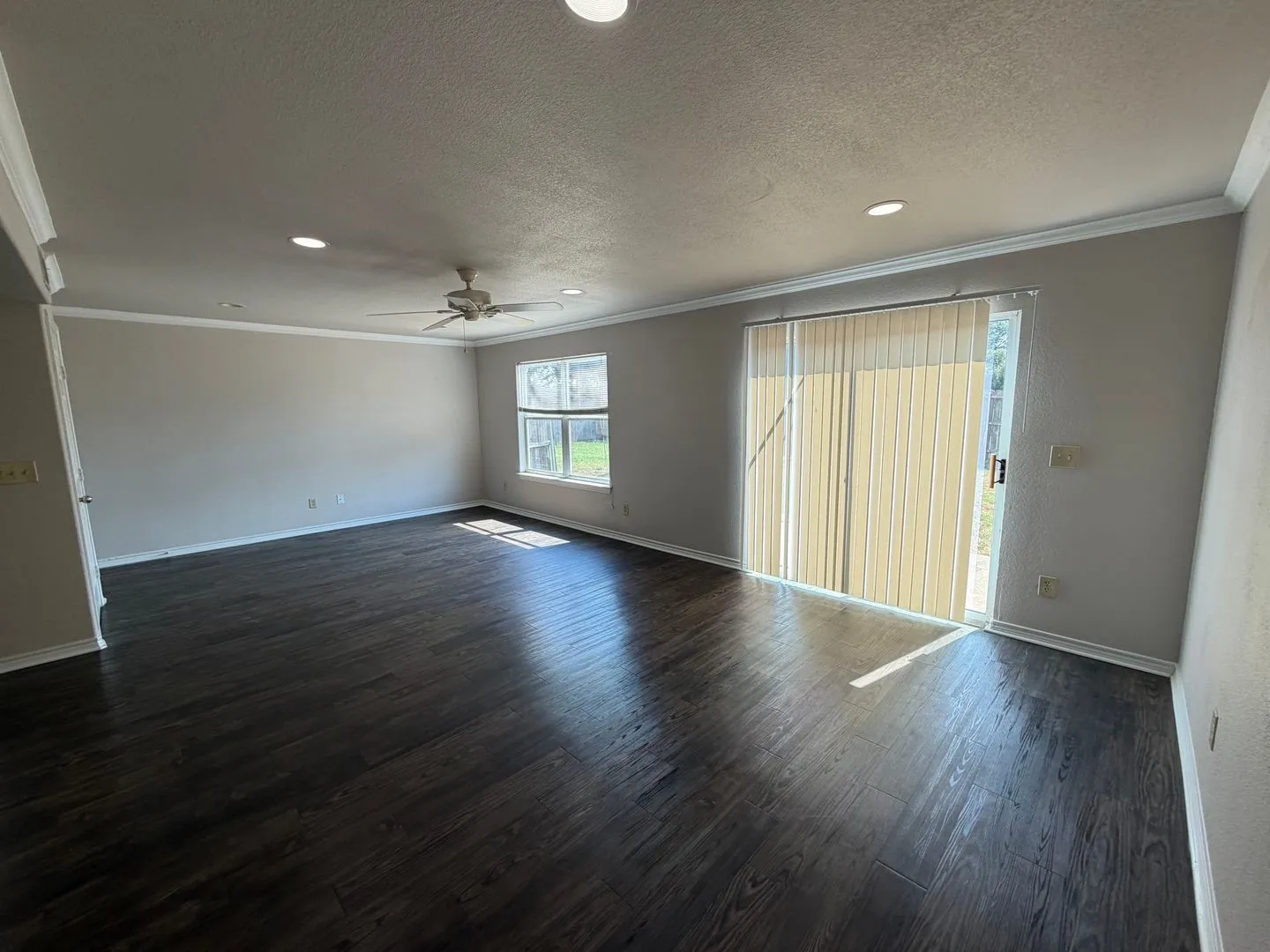 Duplex For Rent in Mc Lennan County , 2531 Pascal Court A, Waco, Texas 76706, 3 Bedroom, 4 Bathroom, 2 Garage spaces, 2,700 Sqft, built in 2005, mls#21399848, Real Estate Agent in Waco, Homes For Rent in Mc Lennan county, Homes For Rent in Waco, Realtor in Waco Texas, Real Estate Brokerage Independent Realty Texas, Luminita Cordes Realtor