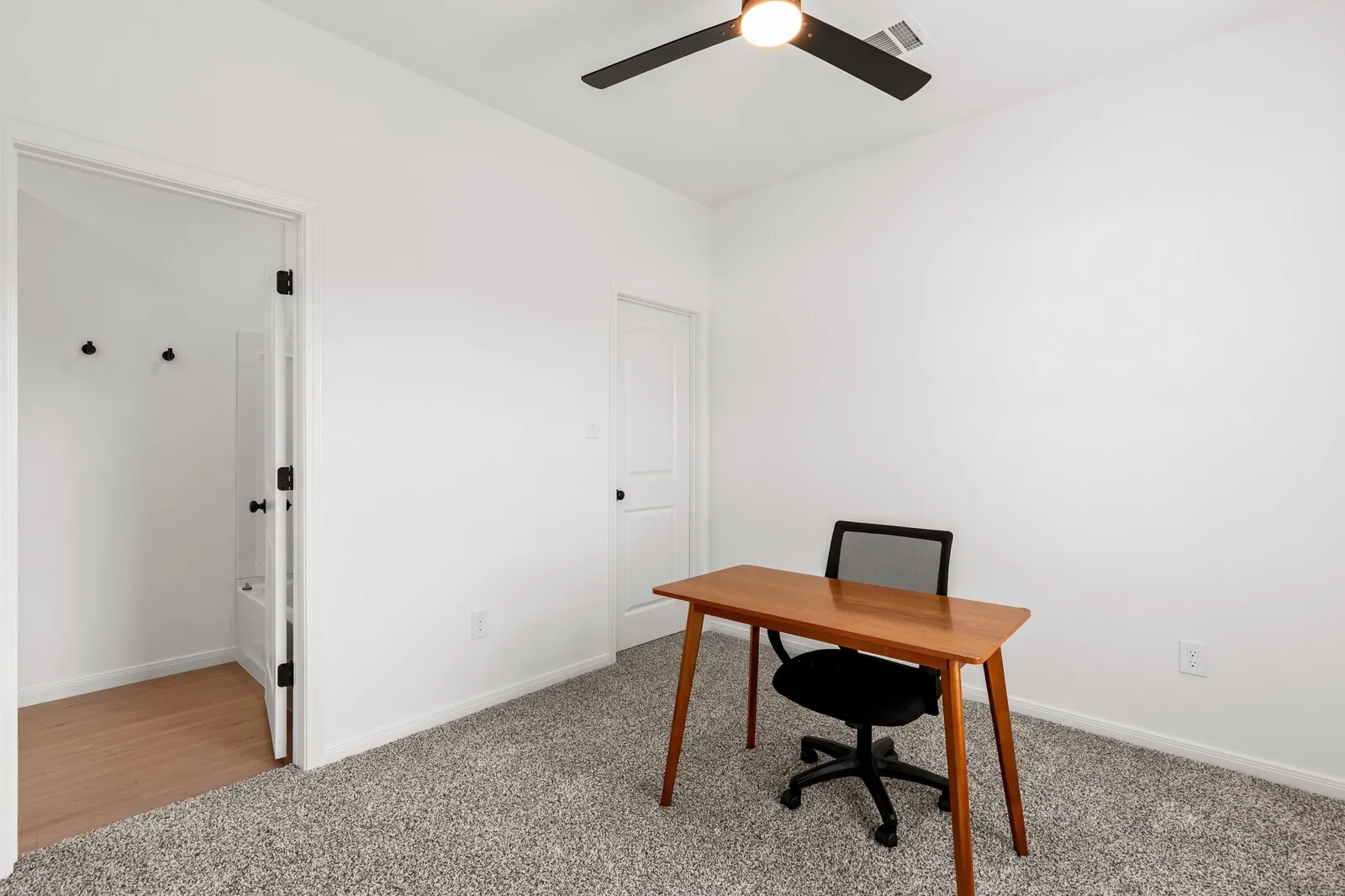 Single Family Residence For Sale in Mc Lennan County , 84 Crescent, Waco, Texas 76705, 3 Bedroom, 2 Bathroom, Garage spaces, 1,165 Sqft, built in 2026, mls#21399075, Real Estate Agent in Waco, Homes For Sale in Mc Lennan county, Homes For Sale in Waco, Realtor in Waco Texas, Real Estate Brokerage Independent Realty Texas, Luminita Cordes Realtor