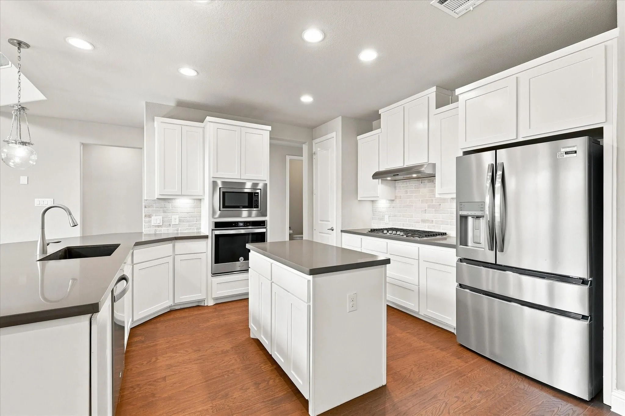 Center island for prep convenience
