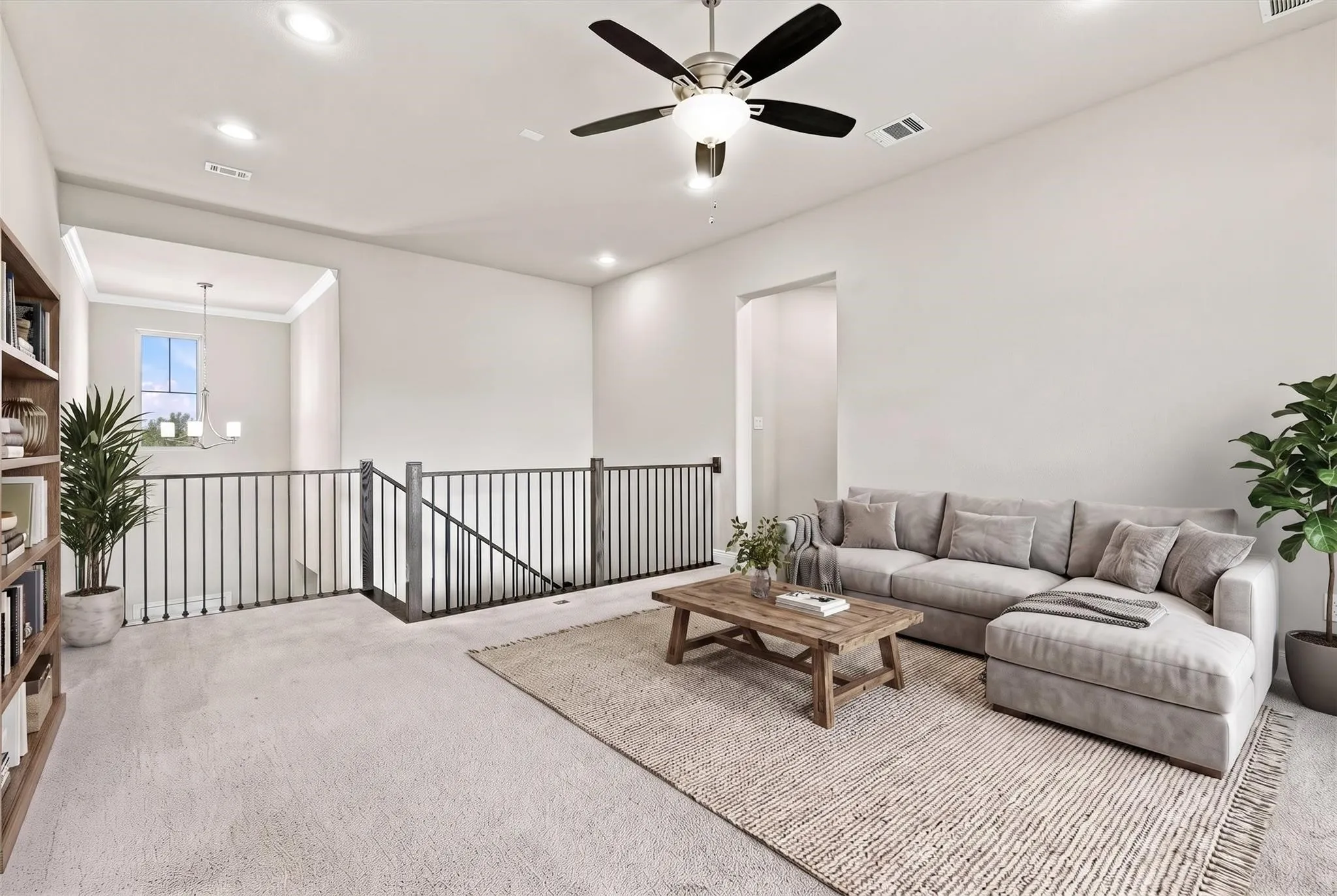 Spacious loft upstairs, virtually staged