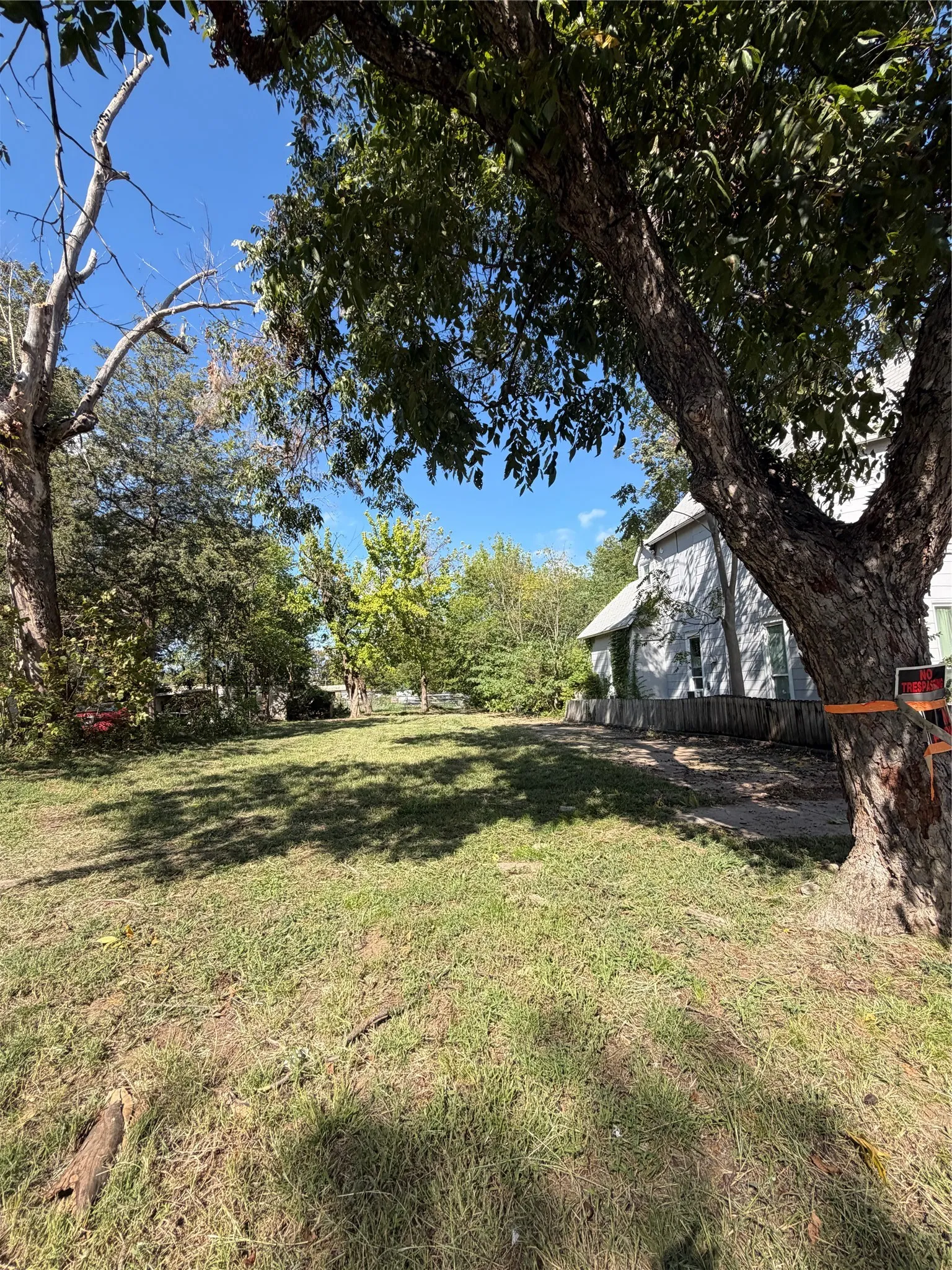 Unimproved Land For Sale in Grayson County , 717 W Day Street, Denison, Texas 75020, 0, 0, Garage spaces, 0 Sqft, built in 0, mls#21399855, Real Estate Agent in Denison, Homes For Sale in Grayson county, Homes For Sale in Denison, Realtor in Denison Texas, Real Estate Brokerage Independent Realty Texas, Luminita Cordes Realtor