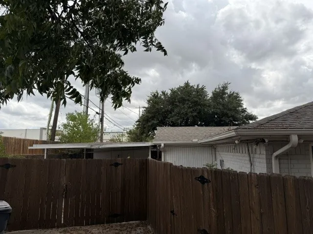 Duplex For Sale in Dallas County , 10040 Glenrio Lane, Dallas, Texas 75229, 6 Bedroom, 4 Bathroom, Garage spaces, 0 Sqft, built in 1972, mls#21399860, Real Estate Agent in Dallas, Homes For Sale in Dallas county, Homes For Sale in Dallas, Realtor in Dallas Texas, Real Estate Brokerage Independent Realty Texas, Luminita Cordes Realtor