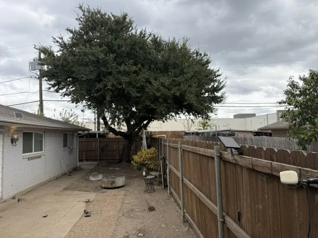 Duplex For Sale in Dallas County , 10040 Glenrio Lane, Dallas, Texas 75229, 6 Bedroom, 4 Bathroom, Garage spaces, 0 Sqft, built in 1972, mls#21399860, Real Estate Agent in Dallas, Homes For Sale in Dallas county, Homes For Sale in Dallas, Realtor in Dallas Texas, Real Estate Brokerage Independent Realty Texas, Luminita Cordes Realtor