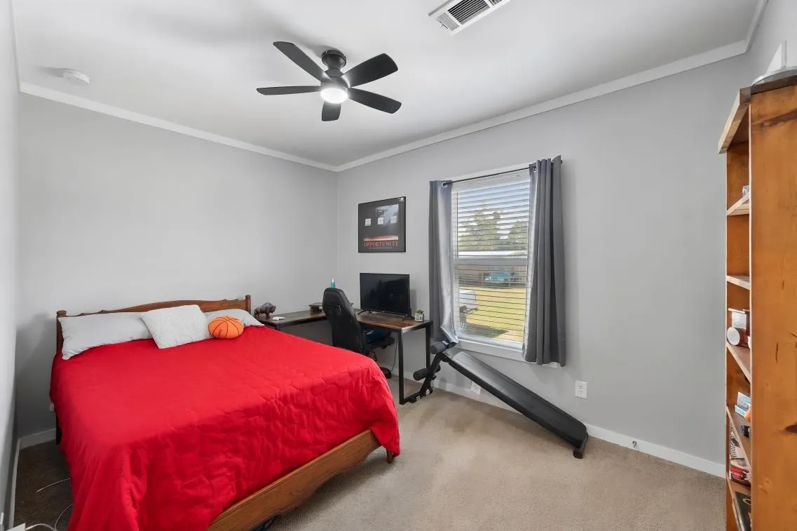 Mobile Home For Sale in Navarro County , 822 SE County Road 3100, Corsicana, Texas 75109, 3 Bedroom, 2 Bathroom, Garage spaces, 1,456 Sqft, built in 2021, mls#21397560, Real Estate Agent in Corsicana, Homes For Sale in Navarro county, Homes For Sale in Corsicana, Realtor in Corsicana Texas, Real Estate Brokerage Independent Realty Texas, Luminita Cordes Realtor