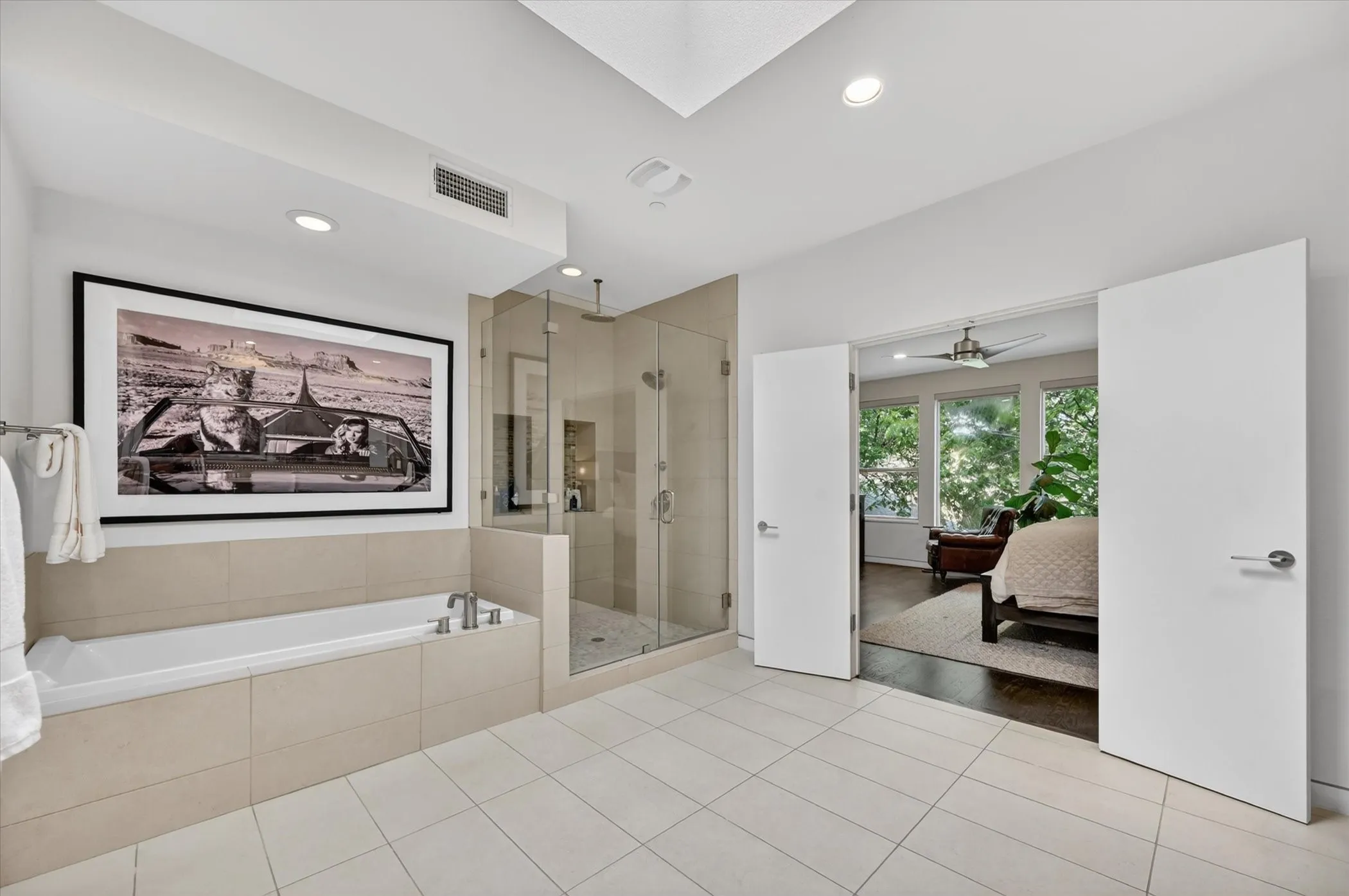 Condominium For Rent in Dallas County , 4230 Travis Street 4, Dallas, Texas 75205, 2 Bedroom, 3 Bathroom, 2 Garage spaces, 2,355 Sqft, built in 2012, mls#21399859, Real Estate Agent in Dallas, Homes For Rent in Dallas county, Homes For Rent in Dallas, Realtor in Dallas Texas, Real Estate Brokerage Independent Realty Texas, Luminita Cordes Realtor