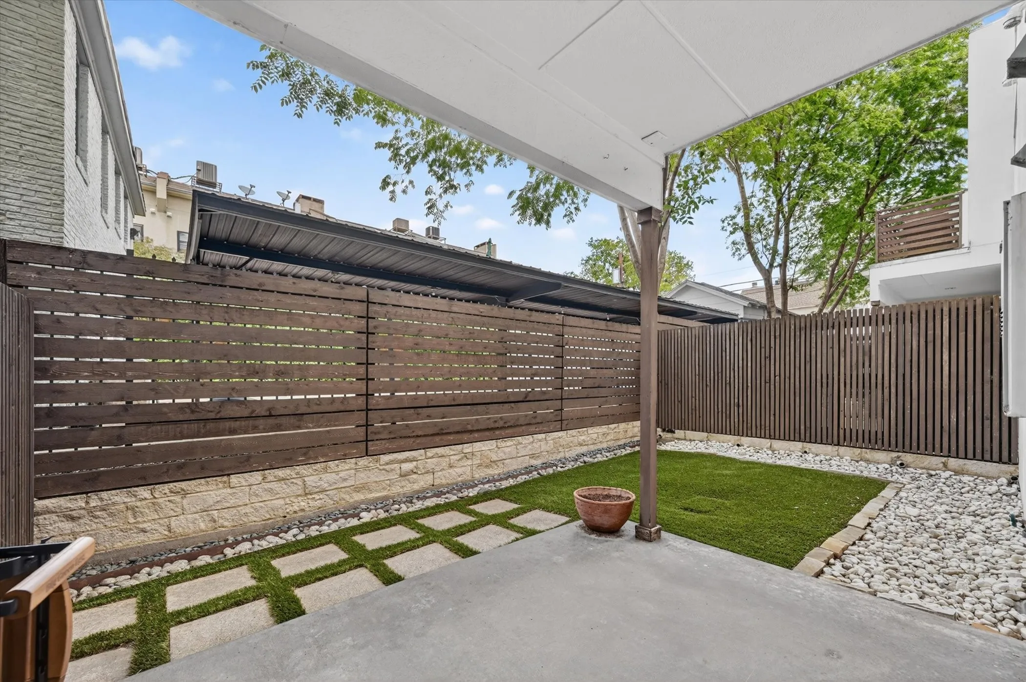Condominium For Rent in Dallas County , 4230 Travis Street 4, Dallas, Texas 75205, 2 Bedroom, 3 Bathroom, 2 Garage spaces, 2,355 Sqft, built in 2012, mls#21399859, Real Estate Agent in Dallas, Homes For Rent in Dallas county, Homes For Rent in Dallas, Realtor in Dallas Texas, Real Estate Brokerage Independent Realty Texas, Luminita Cordes Realtor
