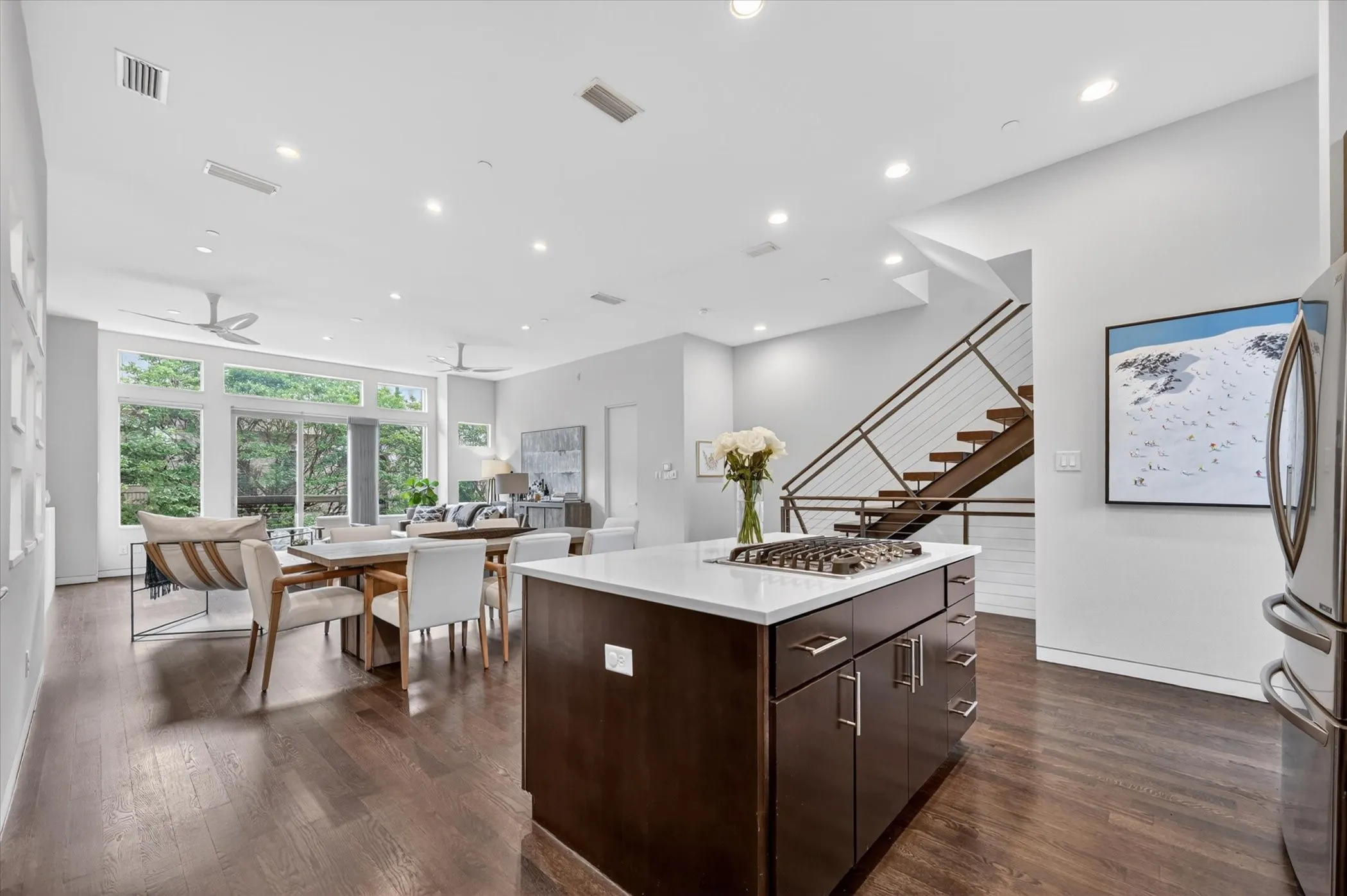Condominium For Rent in Dallas County , 4230 Travis Street 4, Dallas, Texas 75205, 2 Bedroom, 3 Bathroom, 2 Garage spaces, 2,355 Sqft, built in 2012, mls#21399859, Real Estate Agent in Dallas, Homes For Rent in Dallas county, Homes For Rent in Dallas, Realtor in Dallas Texas, Real Estate Brokerage Independent Realty Texas, Luminita Cordes Realtor