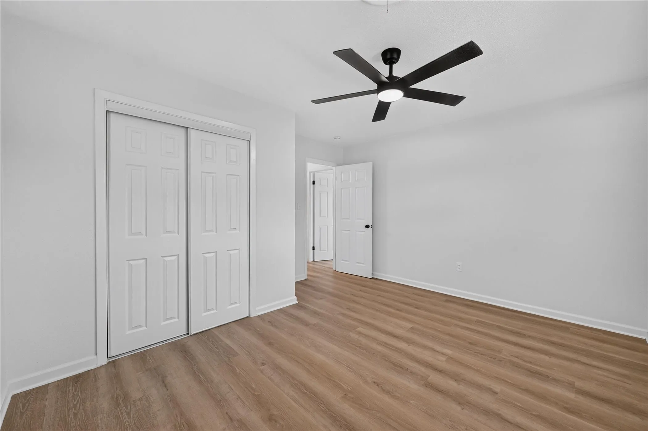 Single Family Residence For Sale in Johnson County , 108 Rosedale Avenue, Keene, Texas 76059, 4 Bedroom, 2 Bathroom, Garage spaces, 1,322 Sqft, built in 1963, mls#21389395, Real Estate Agent in Keene, Homes For Sale in Johnson county, Homes For Sale in Keene, Realtor in Keene Texas, Real Estate Brokerage Independent Realty Texas, Luminita Cordes Realtor