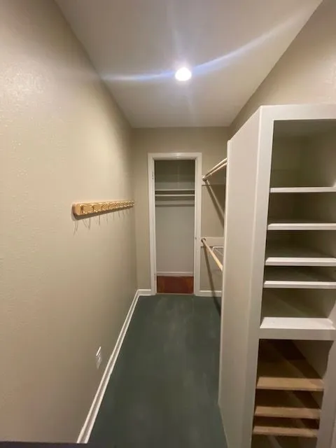 Duplex For Rent in Taylor County , 1142 Highland Avenue 1140, Abilene, Texas 79605, 1 Bedroom, 1 Bathroom, 1 Garage spaces, 920 Sqft, built in 1956, mls#21399865, Real Estate Agent in Abilene, Homes For Rent in Taylor county, Homes For Rent in Abilene, Realtor in Abilene Texas, Real Estate Brokerage Independent Realty Texas, Luminita Cordes Realtor