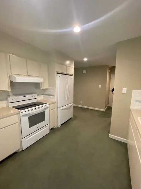 Duplex For Rent in Taylor County , 1142 Highland Avenue 1140, Abilene, Texas 79605, 1 Bedroom, 1 Bathroom, 1 Garage spaces, 920 Sqft, built in 1956, mls#21399865, Real Estate Agent in Abilene, Homes For Rent in Taylor county, Homes For Rent in Abilene, Realtor in Abilene Texas, Real Estate Brokerage Independent Realty Texas, Luminita Cordes Realtor