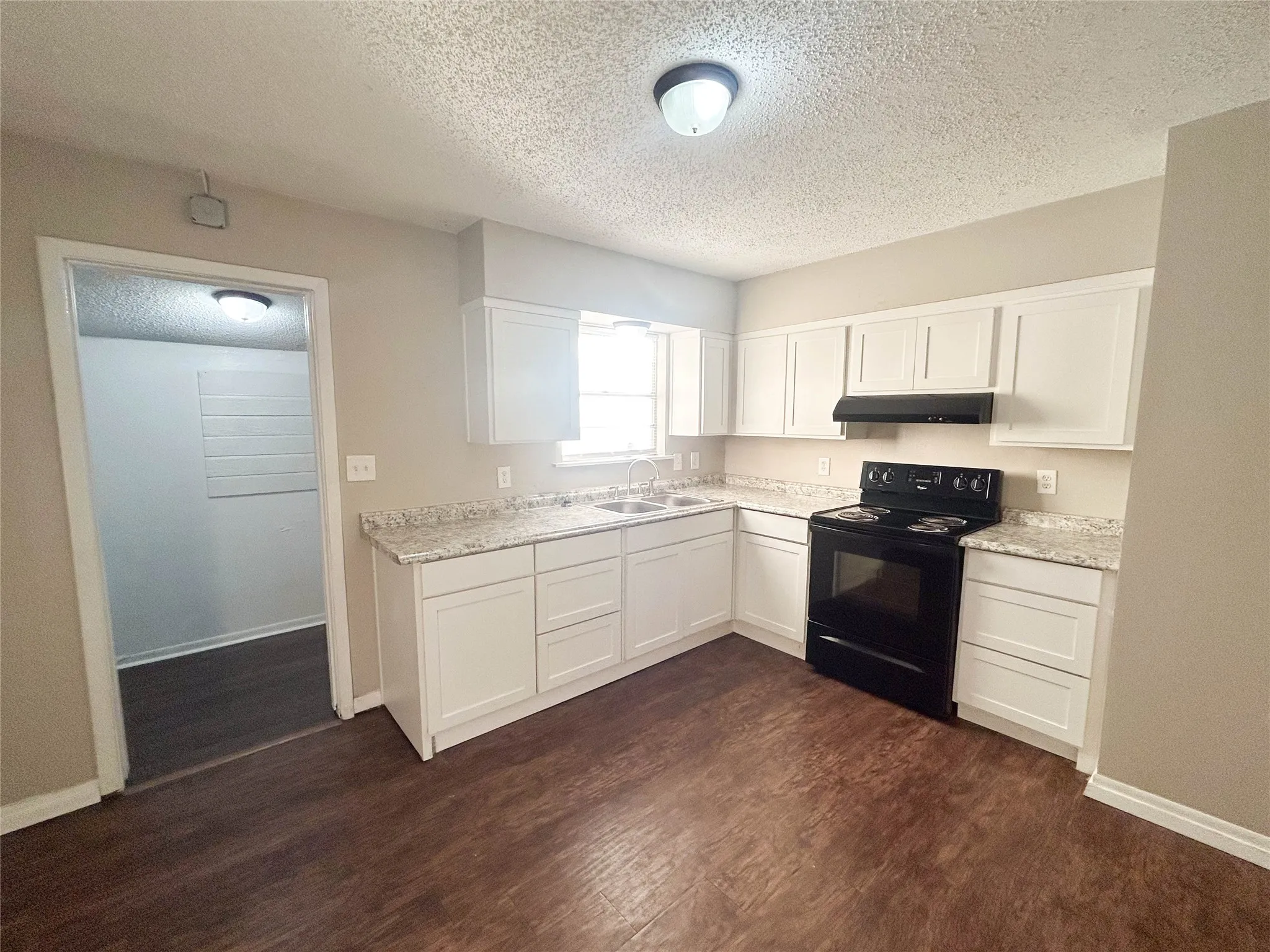 Single Family Residence For Rent in Ellis County , 1312 N Shawnee Street, Ennis, Texas 75119, 3 Bedroom, 1 Bathroom, Garage spaces, 1,014 Sqft, built in 1966, mls#21399868, Real Estate Agent in Ennis, Homes For Rent in Ellis county, Homes For Rent in Ennis, Realtor in Ennis Texas, Real Estate Brokerage Independent Realty Texas, Luminita Cordes Realtor