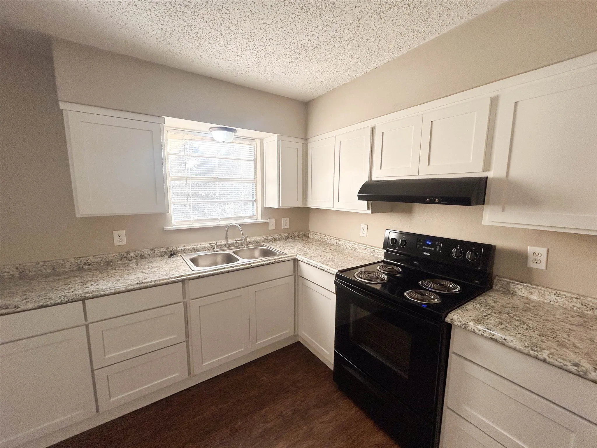 Single Family Residence For Rent in Ellis County , 1312 N Shawnee Street, Ennis, Texas 75119, 3 Bedroom, 1 Bathroom, Garage spaces, 1,014 Sqft, built in 1966, mls#21399868, Real Estate Agent in Ennis, Homes For Rent in Ellis county, Homes For Rent in Ennis, Realtor in Ennis Texas, Real Estate Brokerage Independent Realty Texas, Luminita Cordes Realtor
