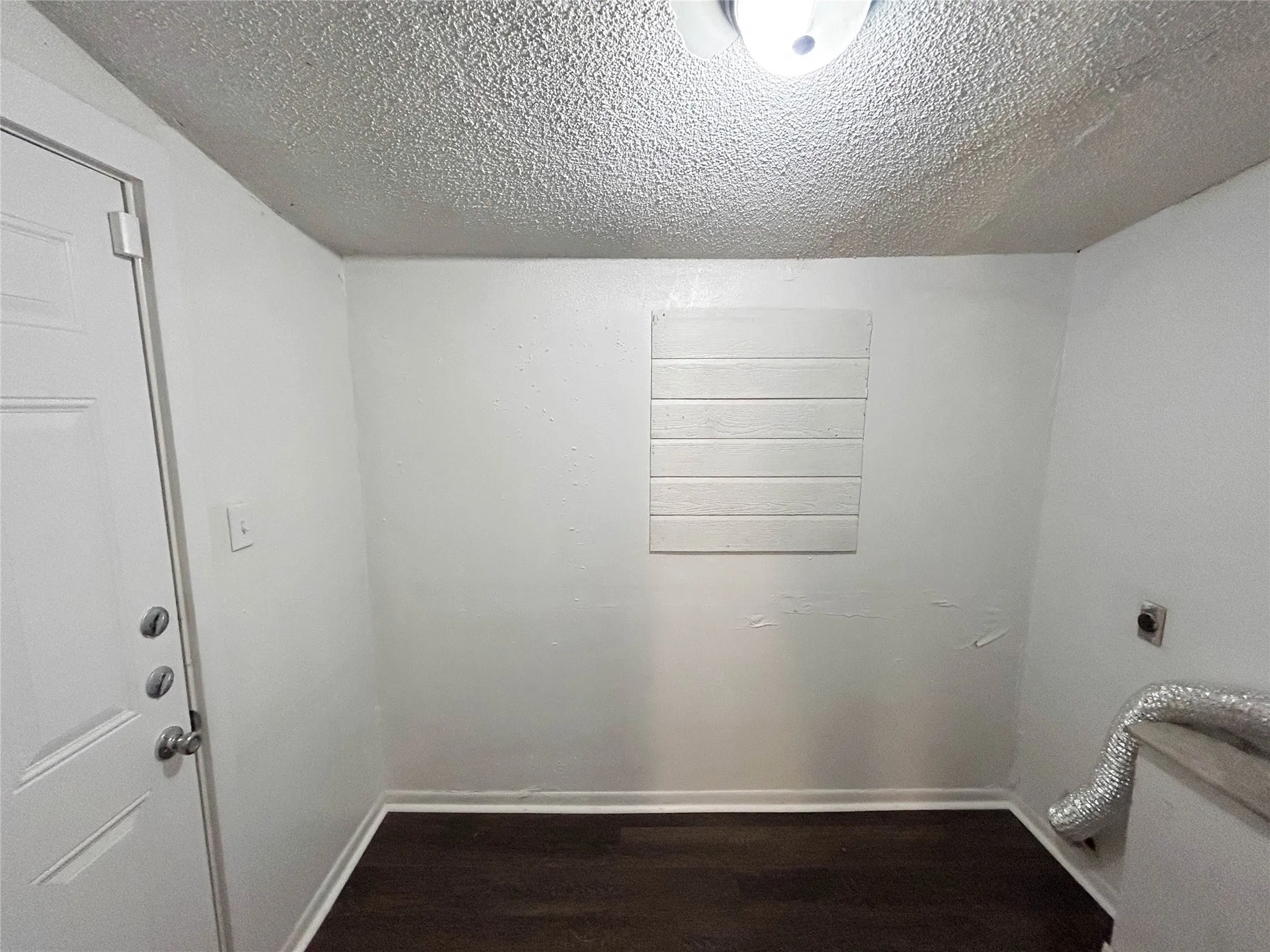 Single Family Residence For Rent in Ellis County , 1312 N Shawnee Street, Ennis, Texas 75119, 3 Bedroom, 1 Bathroom, Garage spaces, 1,014 Sqft, built in 1966, mls#21399868, Real Estate Agent in Ennis, Homes For Rent in Ellis county, Homes For Rent in Ennis, Realtor in Ennis Texas, Real Estate Brokerage Independent Realty Texas, Luminita Cordes Realtor