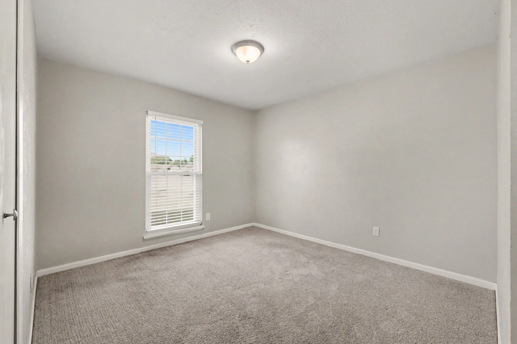 Single Family Residence For Sale in Denton County , 5312 Slay Drive, The Colony, Texas 75056, 3 Bedroom, 2 Bathroom, 2 Garage spaces, 1,339 Sqft, built in 1974, mls#21398437, Real Estate Agent in The Colony, Homes For Sale in Denton county, Homes For Sale in The Colony, Realtor in The Colony Texas, Real Estate Brokerage Independent Realty Texas, Luminita Cordes Realtor