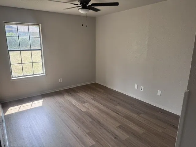 Duplex For Rent in Lamar County , 2838 Kessler Drive 2840, Paris, Texas 75460, 2 Bedroom, 1 Bathroom, Garage spaces, 1,764 Sqft, built in 0, mls#21399876, Real Estate Agent in Paris, Homes For Rent in Lamar county, Homes For Rent in Paris, Realtor in Paris Texas, Real Estate Brokerage Independent Realty Texas, Luminita Cordes Realtor