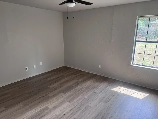 Duplex For Rent in Lamar County , 2838 Kessler Drive 2840, Paris, Texas 75460, 2 Bedroom, 1 Bathroom, Garage spaces, 1,764 Sqft, built in 0, mls#21399876, Real Estate Agent in Paris, Homes For Rent in Lamar county, Homes For Rent in Paris, Realtor in Paris Texas, Real Estate Brokerage Independent Realty Texas, Luminita Cordes Realtor